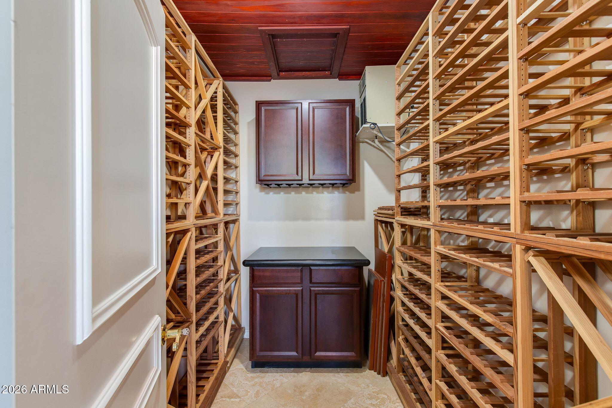 MERRILL CANTATIERRA LOT 1-49 PUT STS IND BEND WASH - Residential