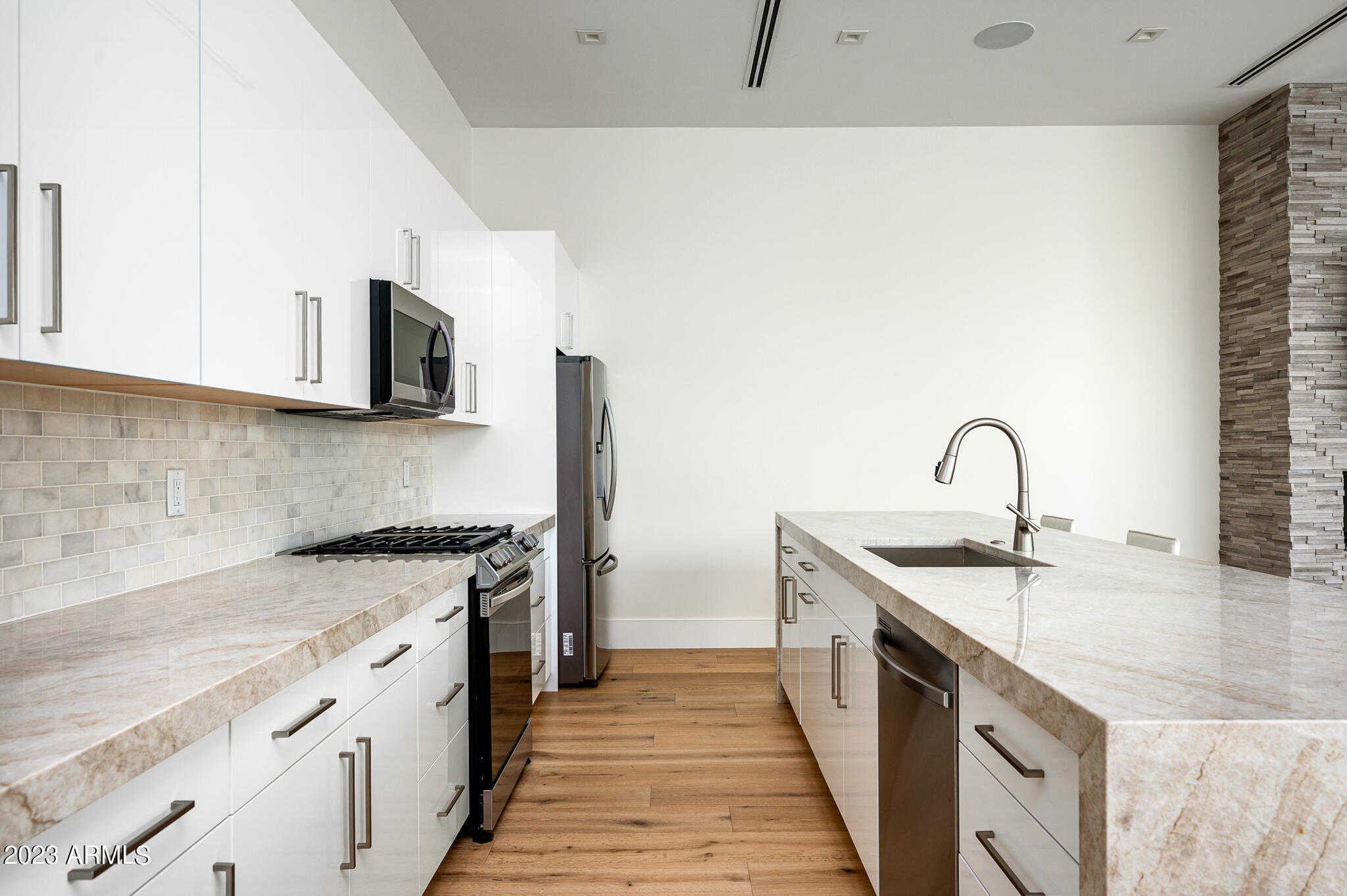 JORDENS SPLIT - Residential