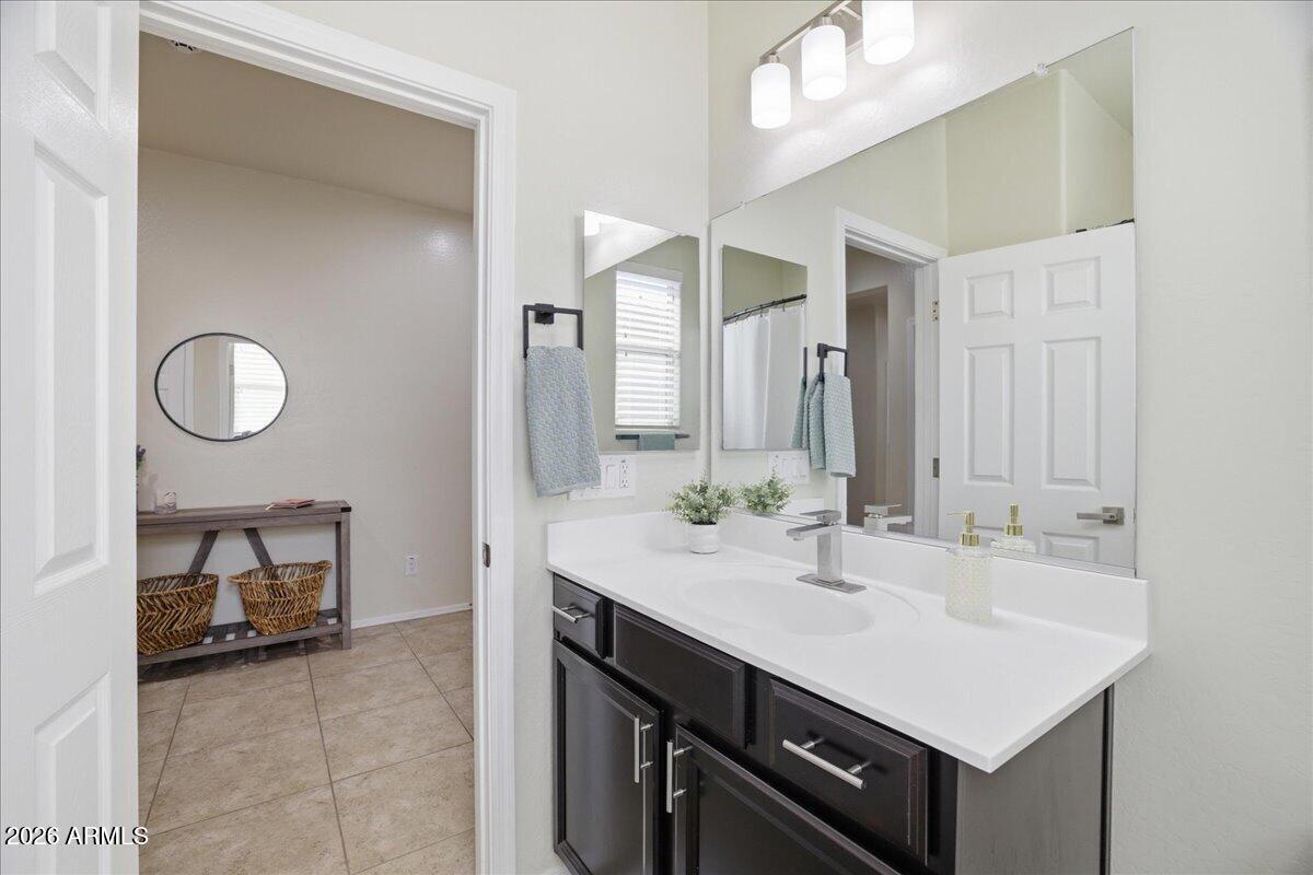 SIENNA VISTA - Residential