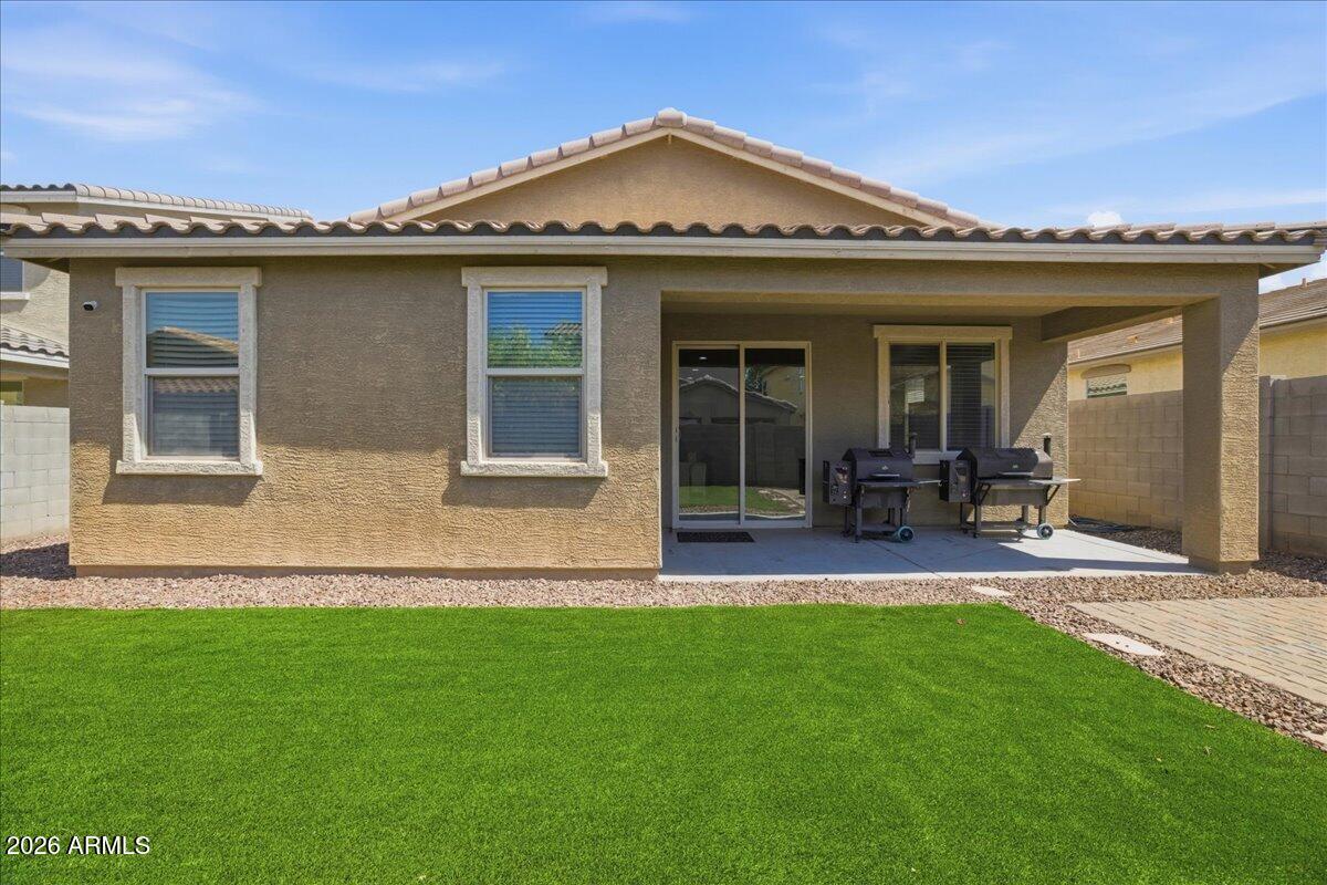 SIENNA VISTA - Residential