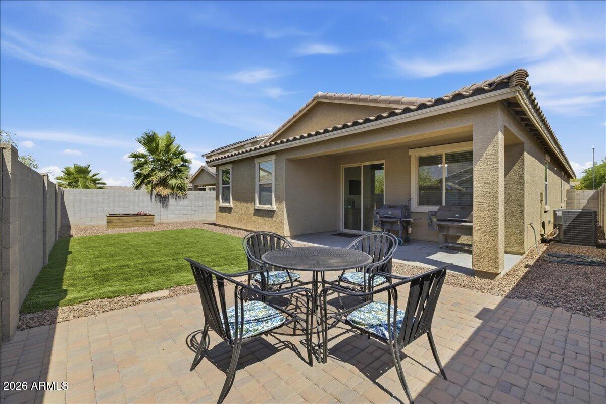 SIENNA VISTA - Residential