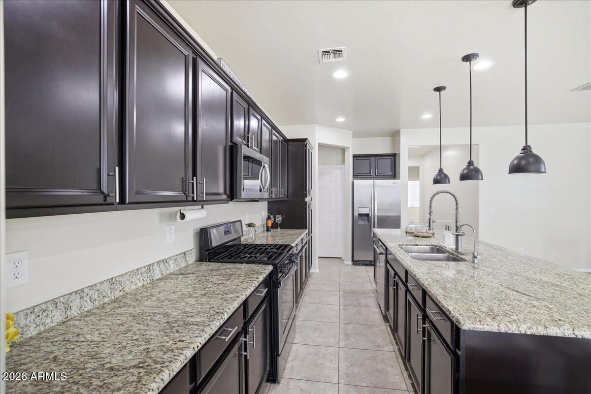 SIENNA VISTA - Residential