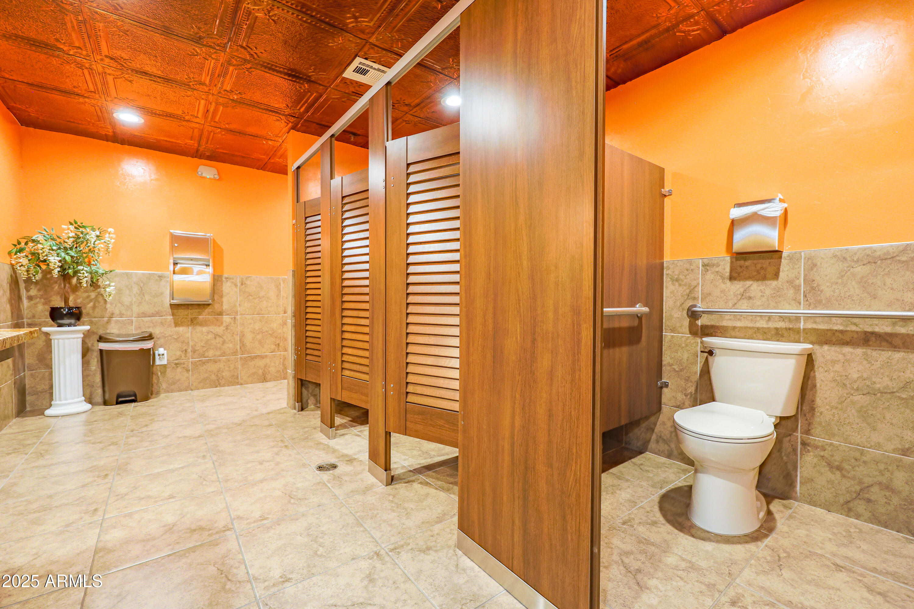 HUACHUCA VILLAGE RESUB - Commercial Sale