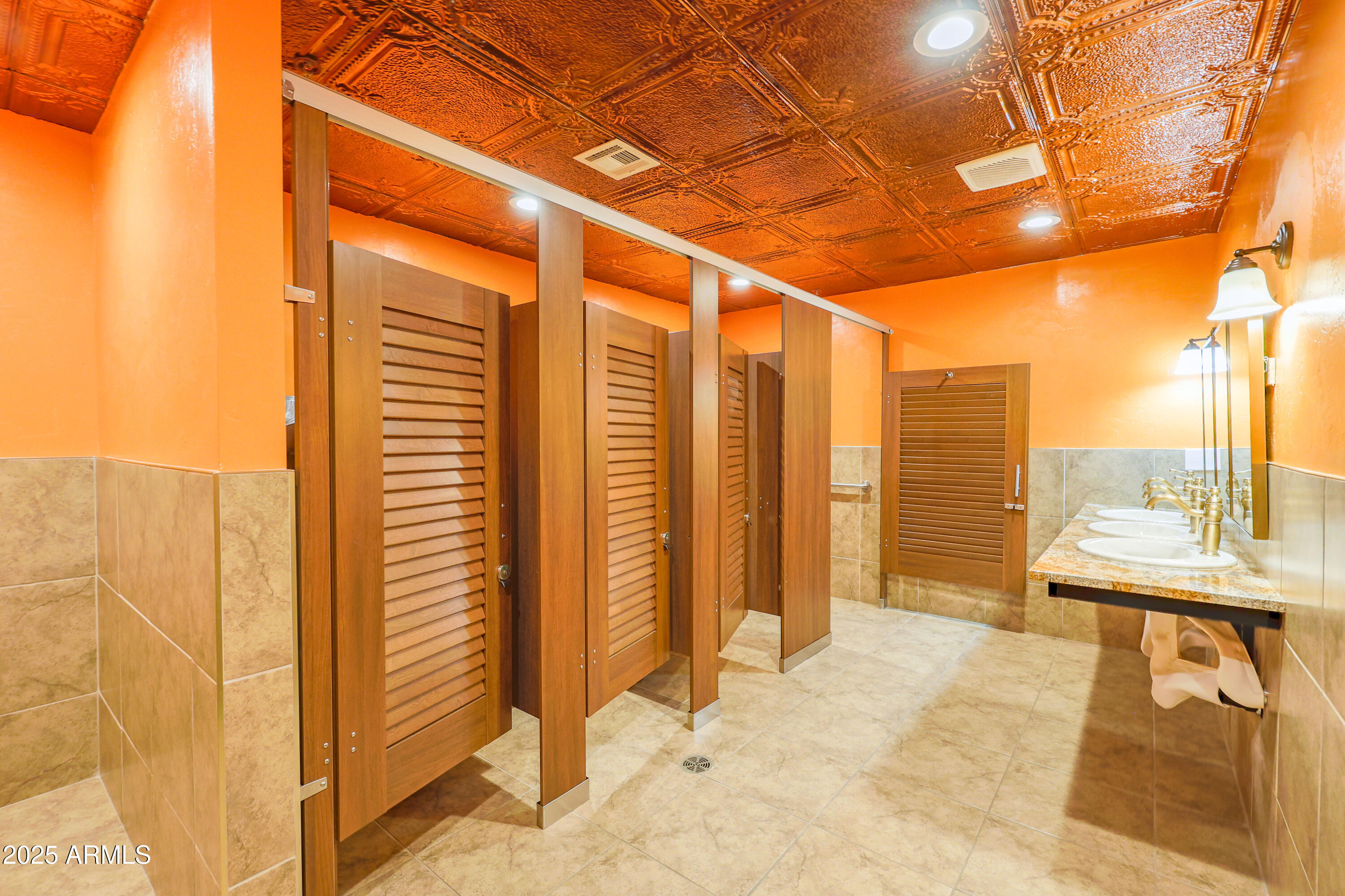 HUACHUCA VILLAGE RESUB - Commercial Sale