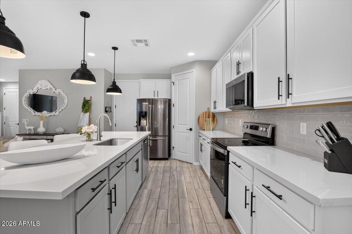 EASTMARK DU 3/4 NORTH PHASE 4 MDR - Residential