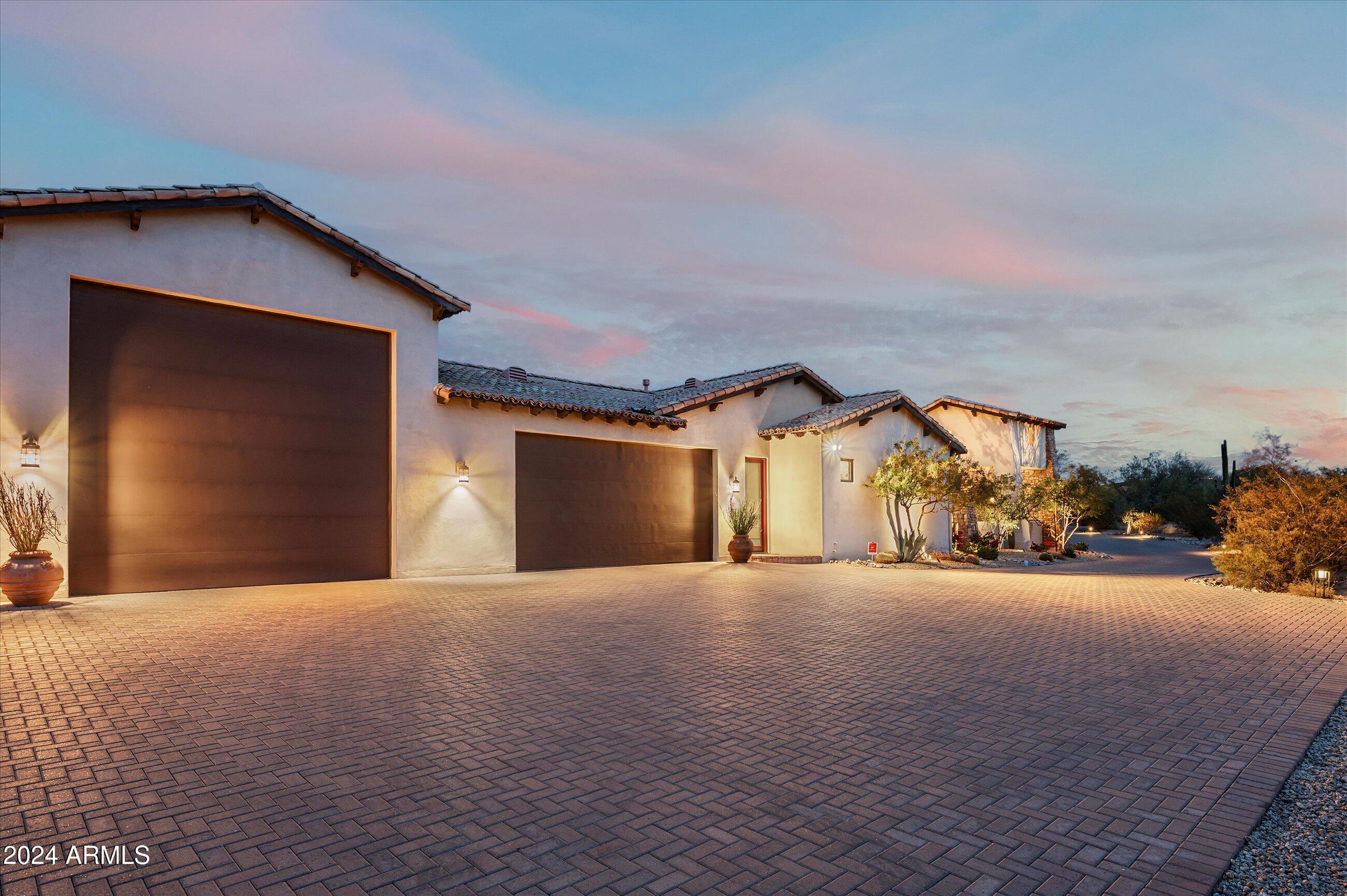 CAVE CREEK SOUTH 40 MCR 050945, Lot 12 - Residential