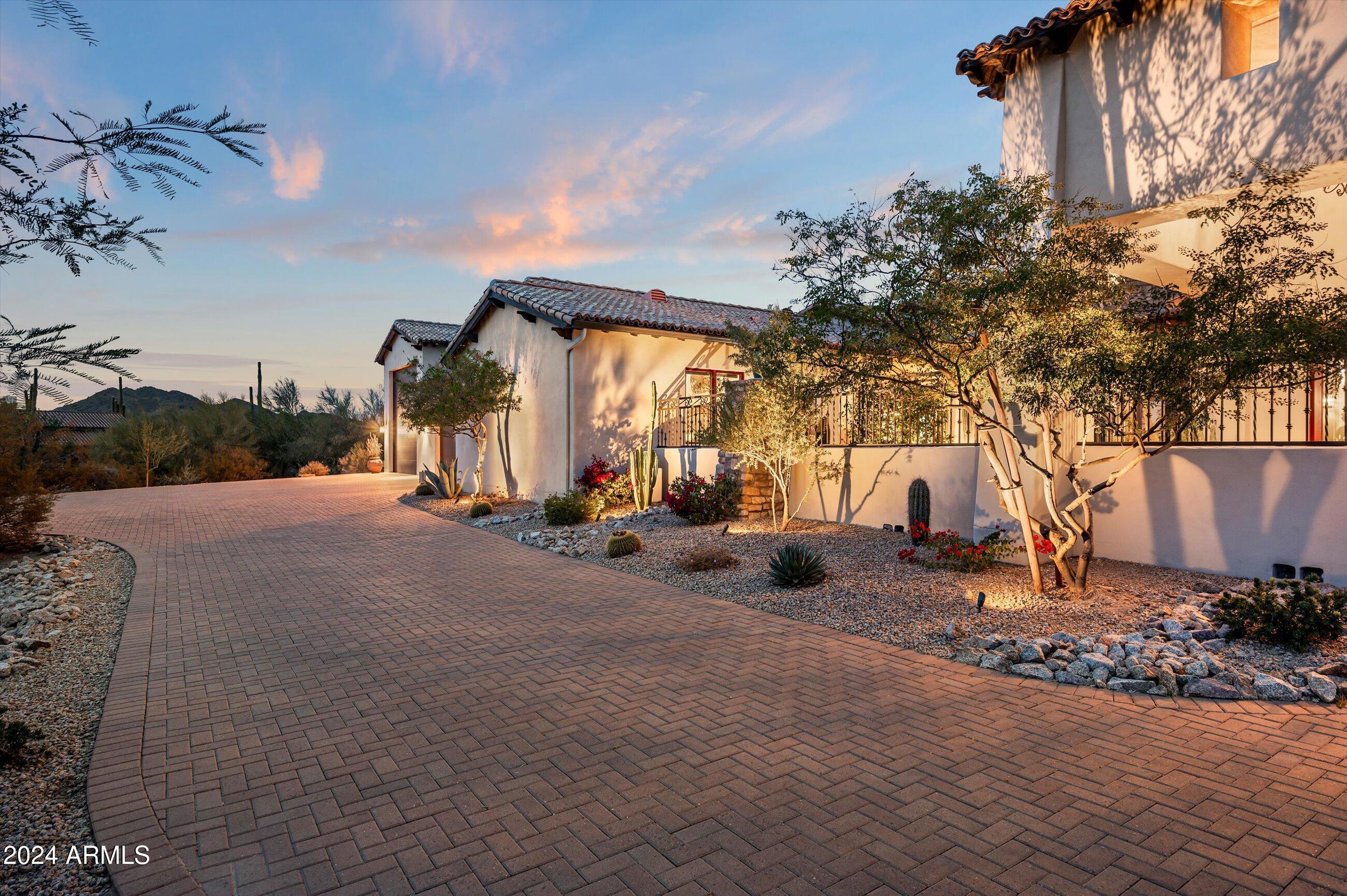 CAVE CREEK SOUTH 40 MCR 050945, Lot 12 - Residential