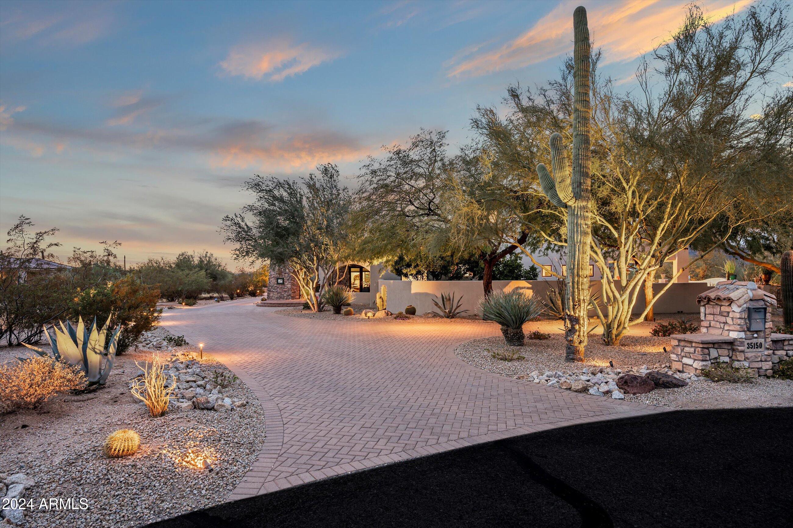 CAVE CREEK SOUTH 40 MCR 050945, Lot 12 - Residential