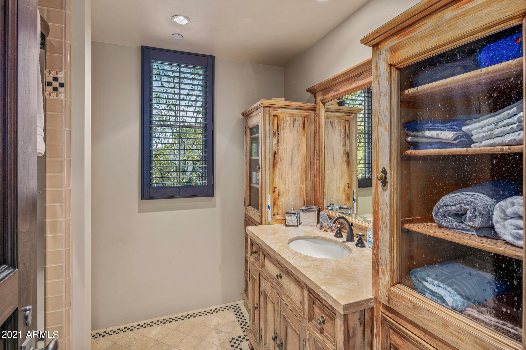 DC RANCH - Residential