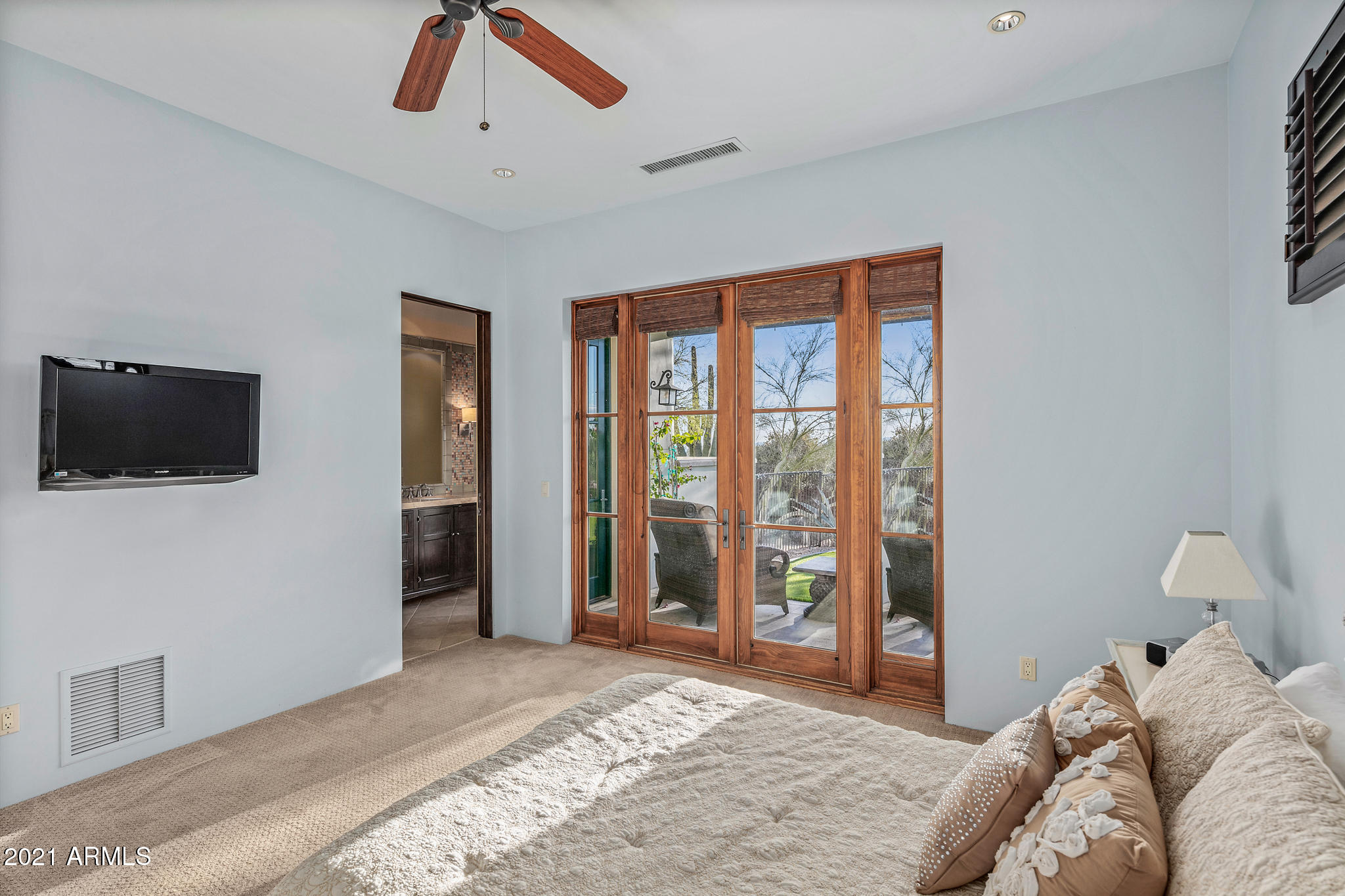 DC RANCH - Residential