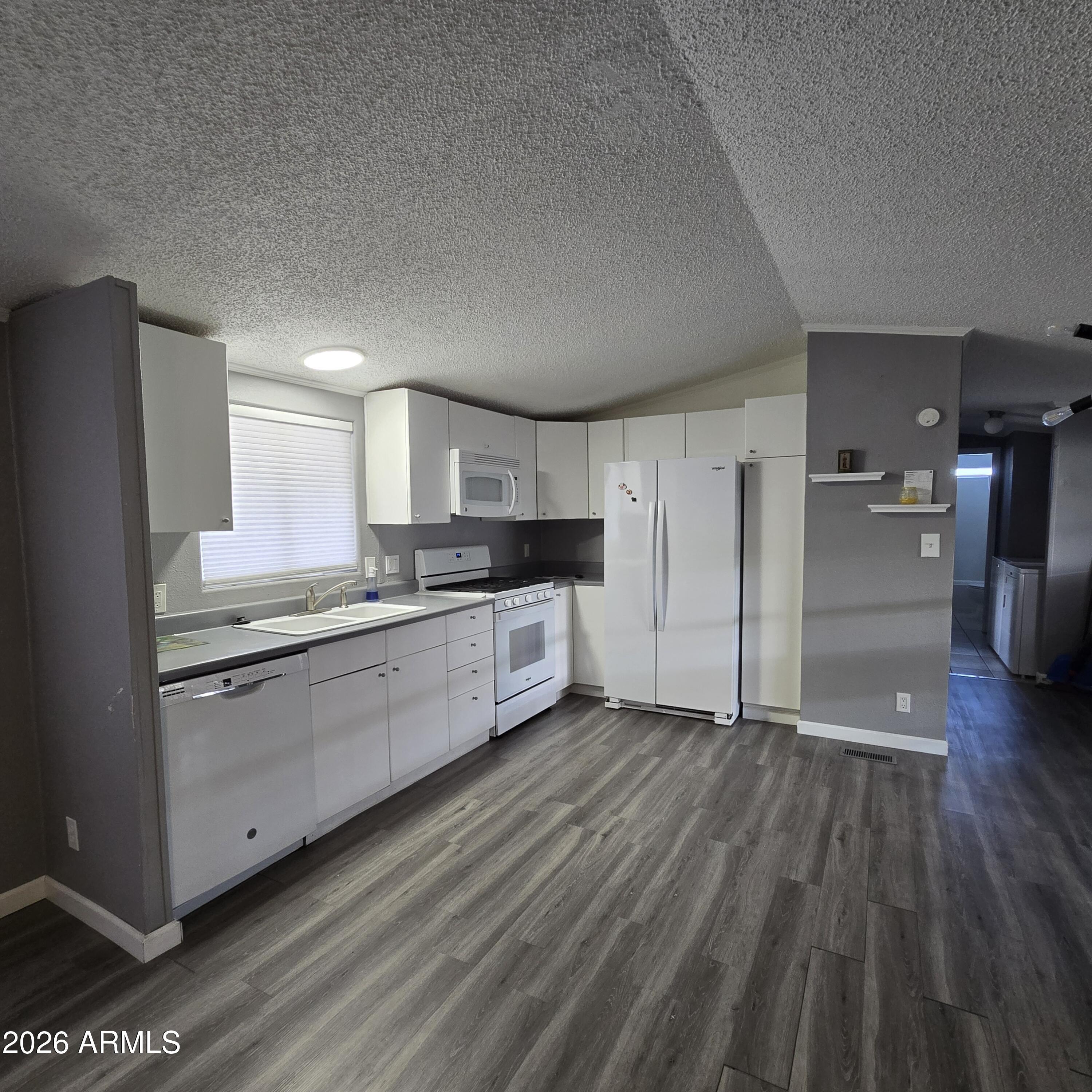 Jadestone On Olive - Residential