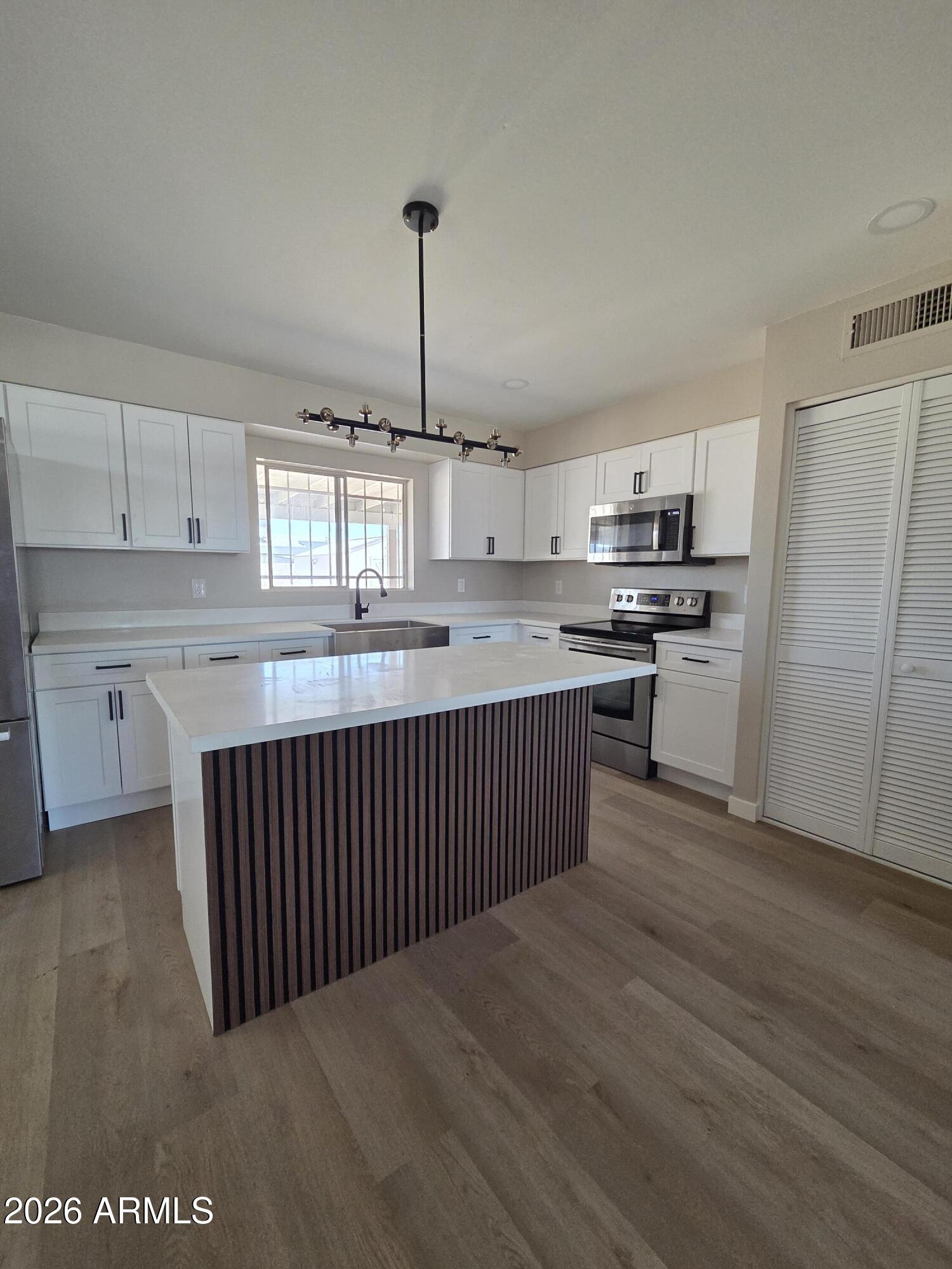 SKYVIEW WEST UNIT 1 - Residential