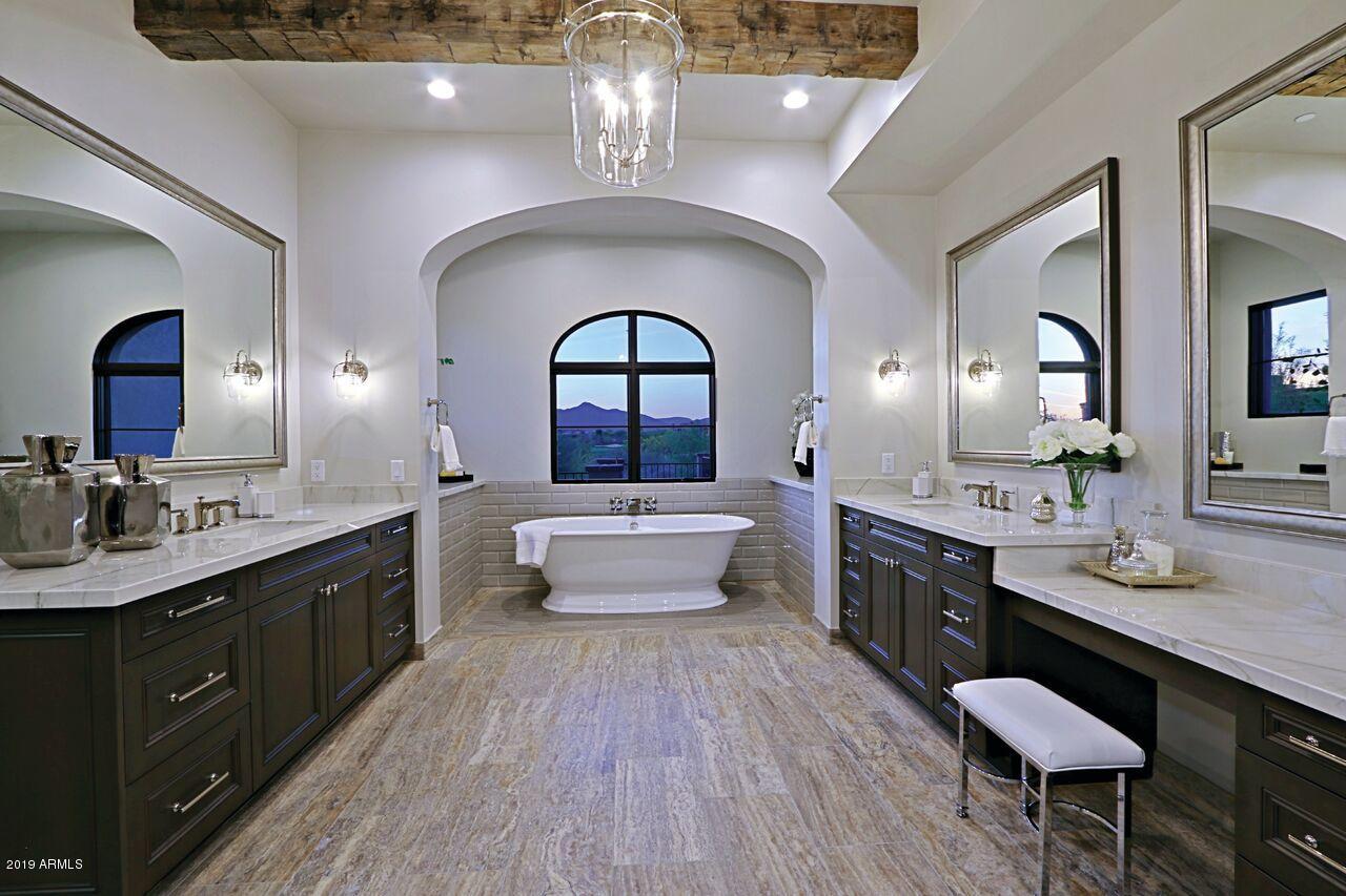 DESERT MOUNTAIN - Residential