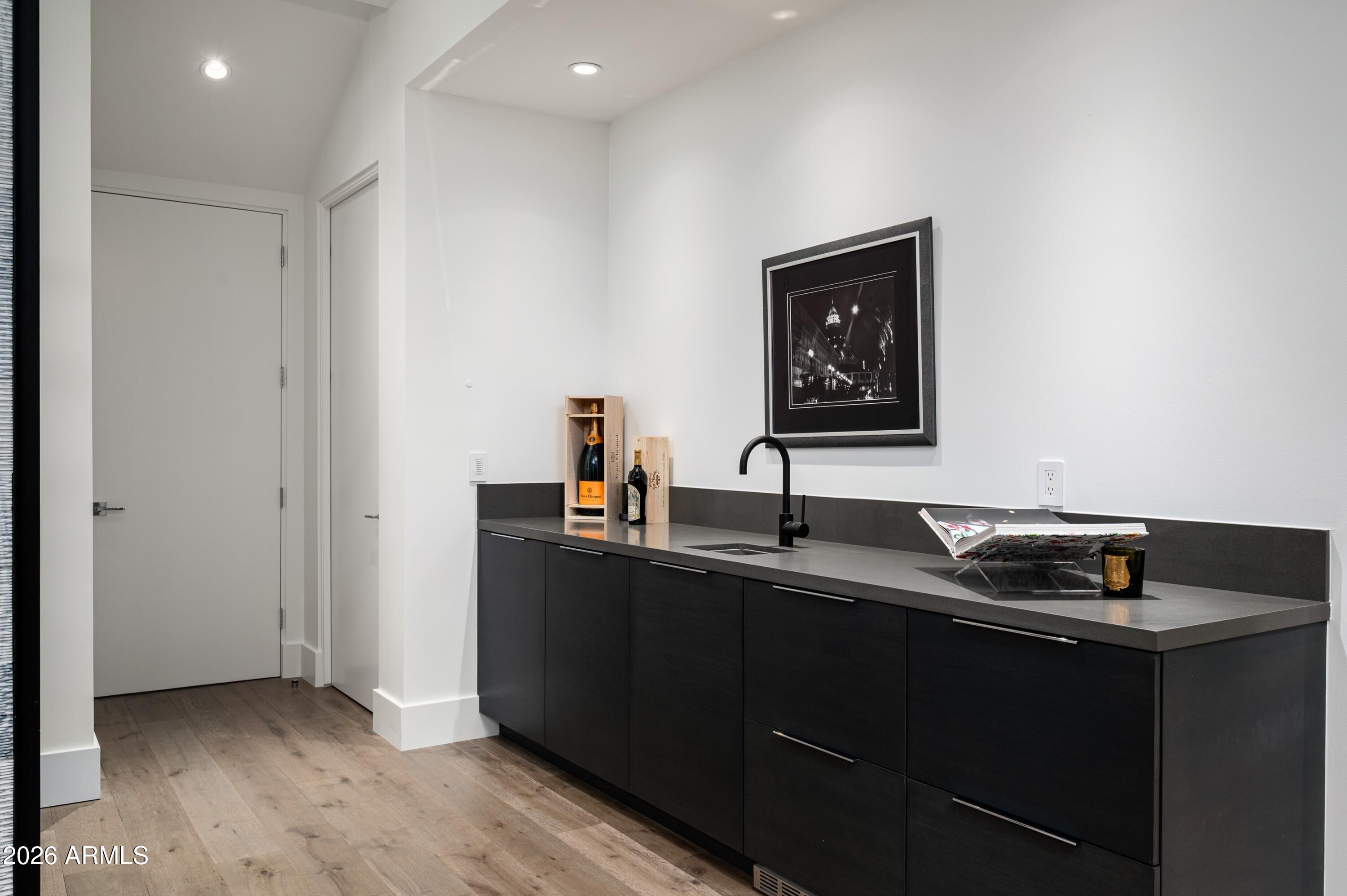 RITZ-CARLTON PARCEL B - Residential