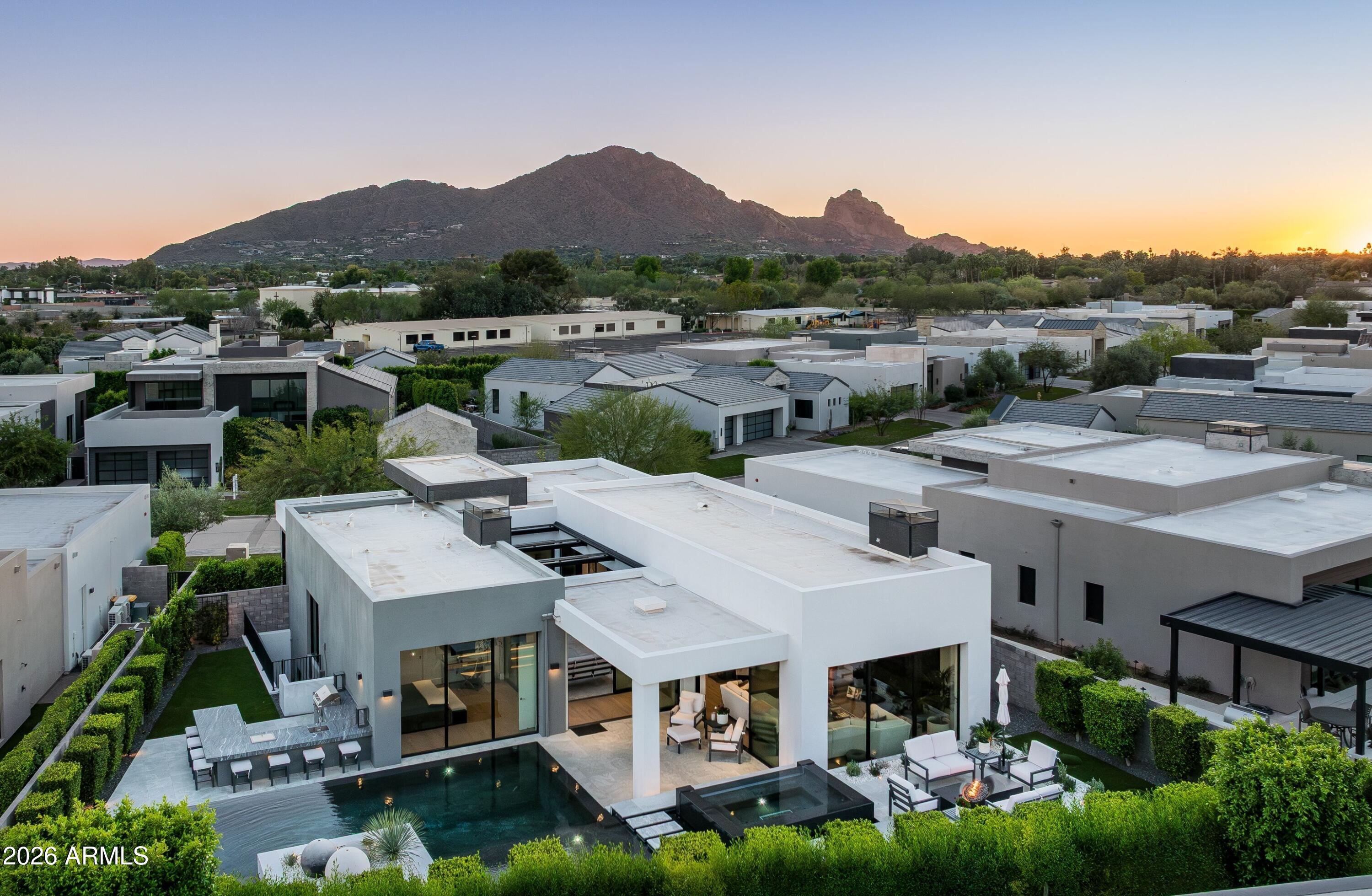 RITZ-CARLTON PARCEL B - Residential