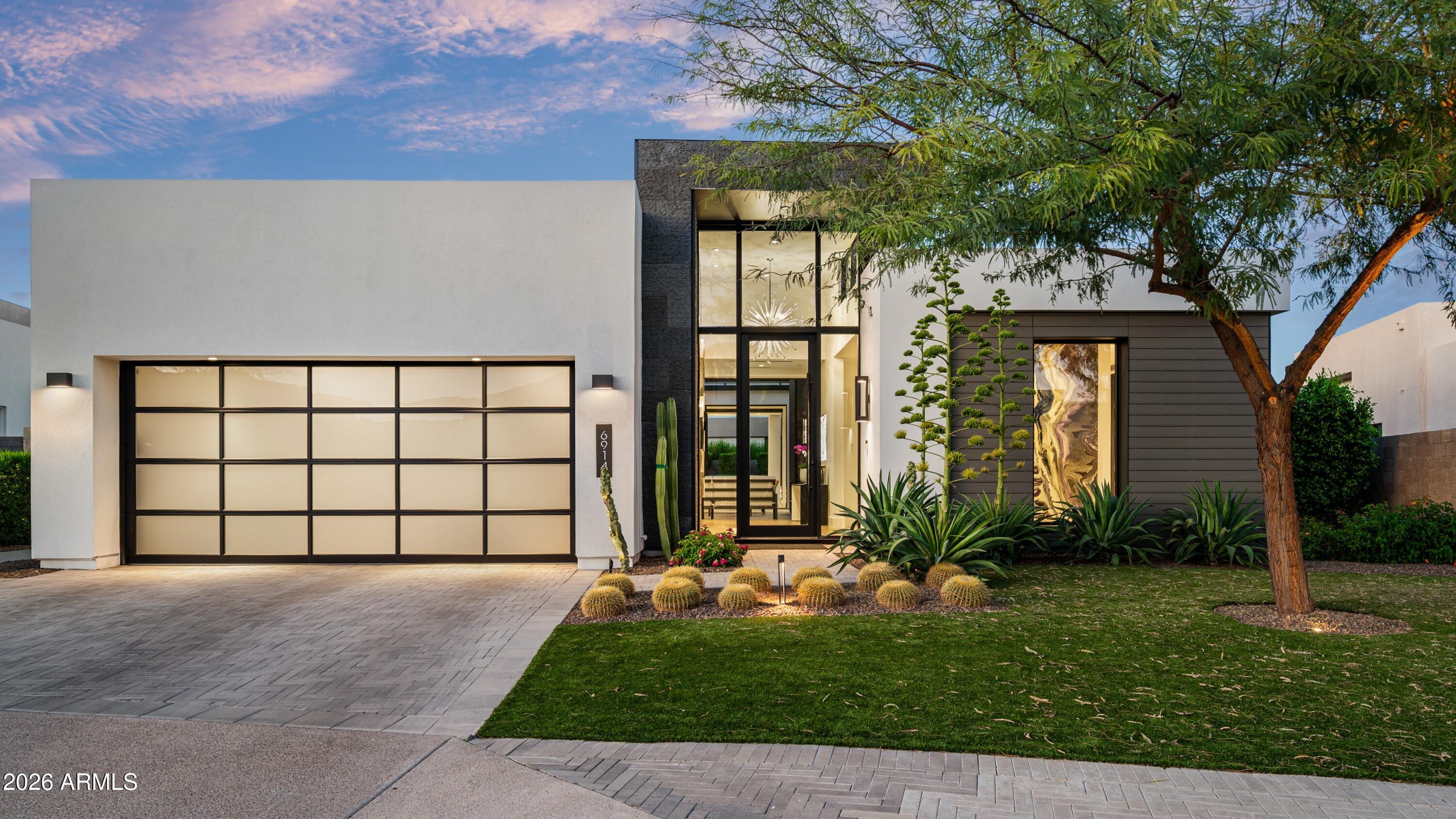 RITZ-CARLTON PARCEL B - Residential