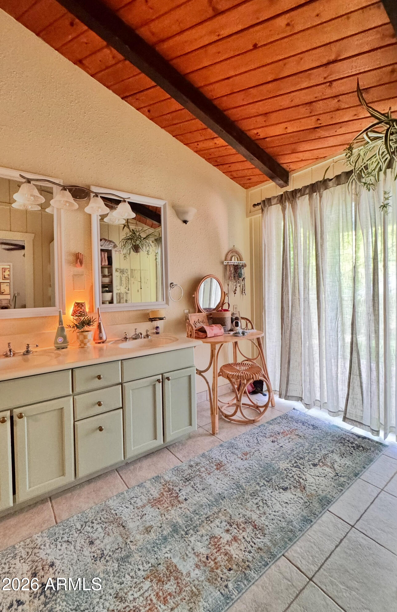 CUSTOM - Residential