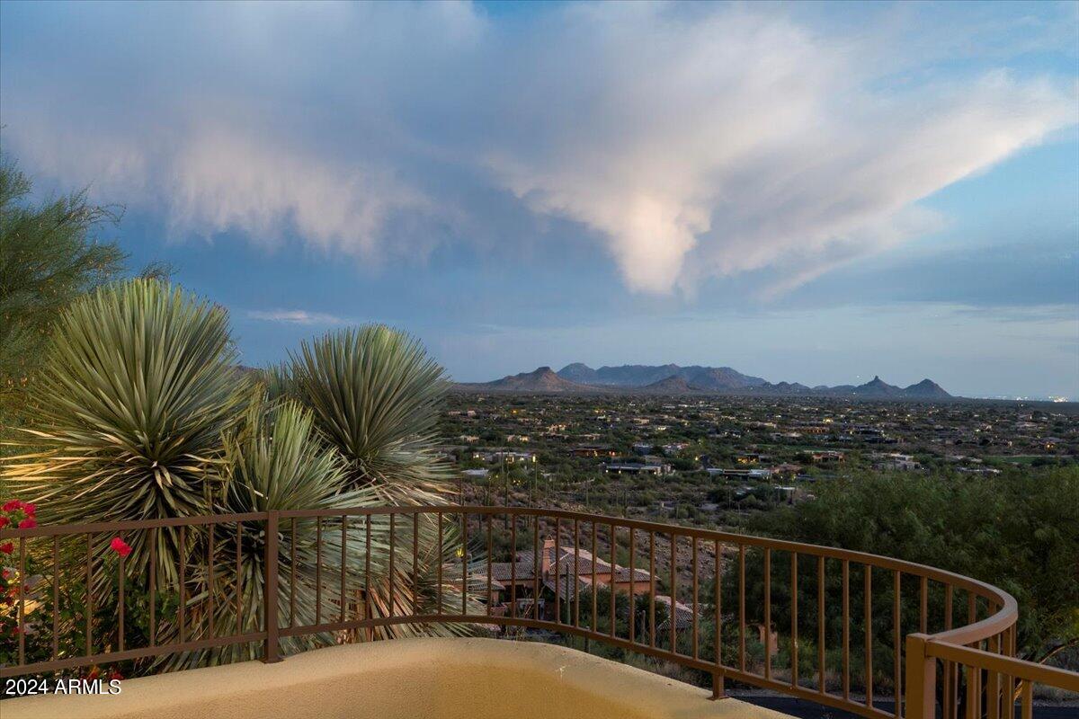 Carefree Ranch - Residential