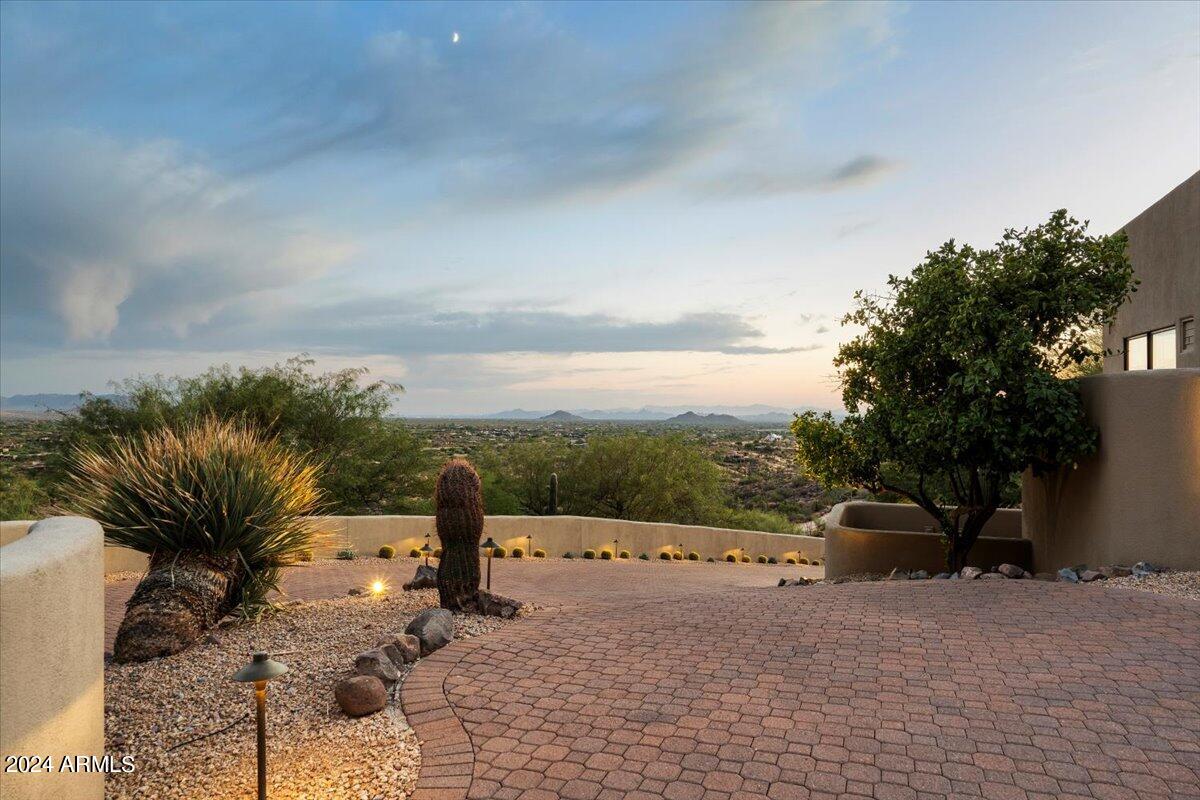 Carefree Ranch - Residential