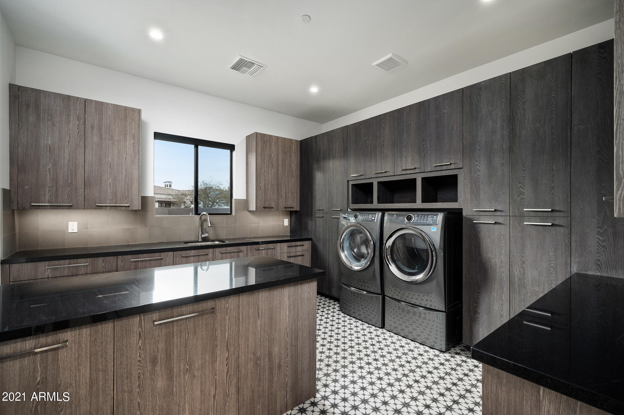 ADOBE RANCH UNIT 1 - Residential