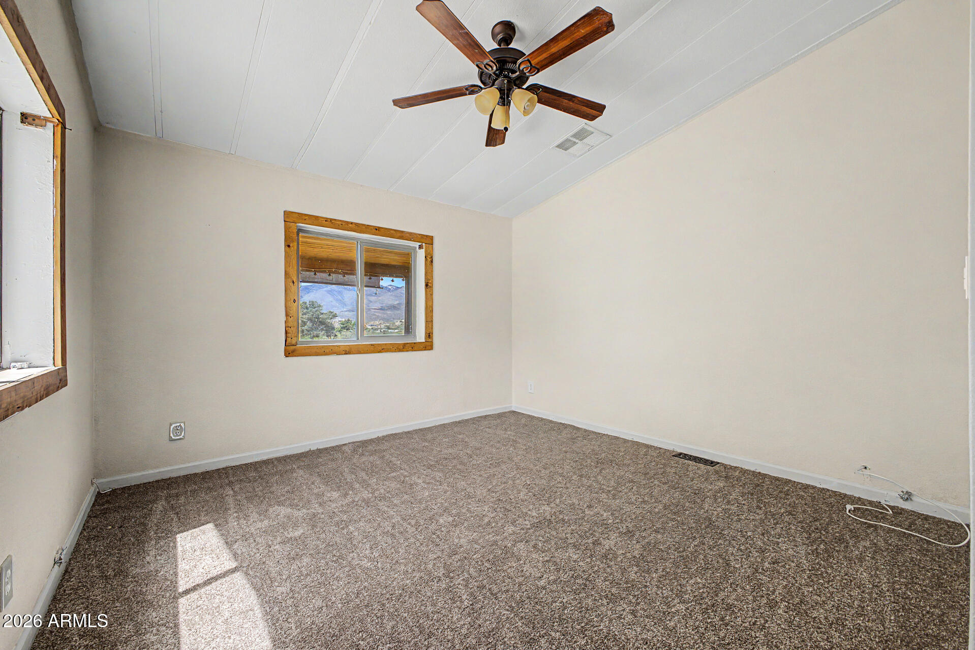 MOUNTAIN VISTA - Residential
