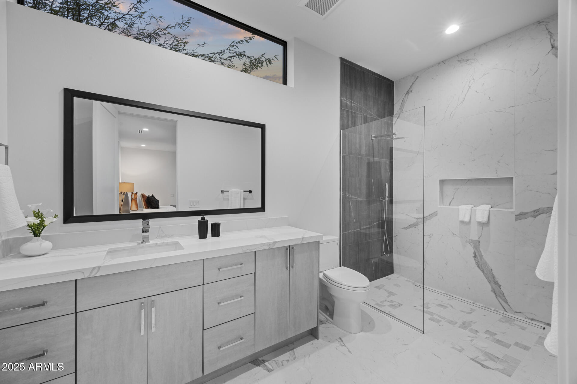 CAMELBACK PARK ESTATES - Residential