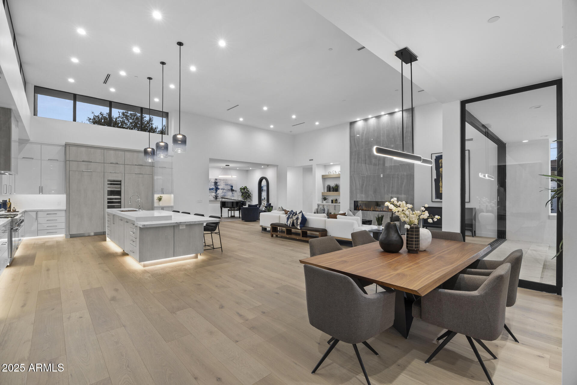 CAMELBACK PARK ESTATES - Residential