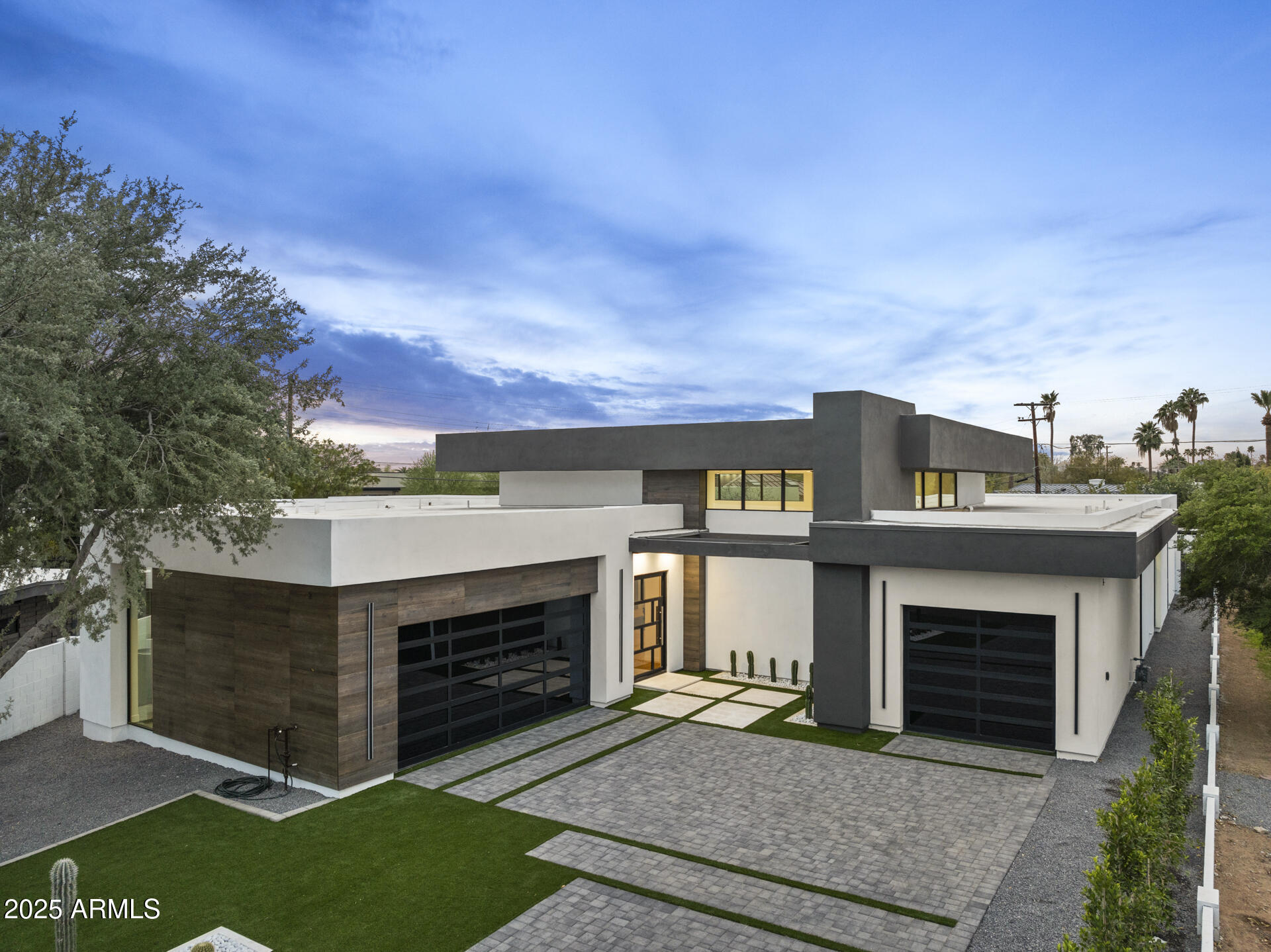 CAMELBACK PARK ESTATES - Residential