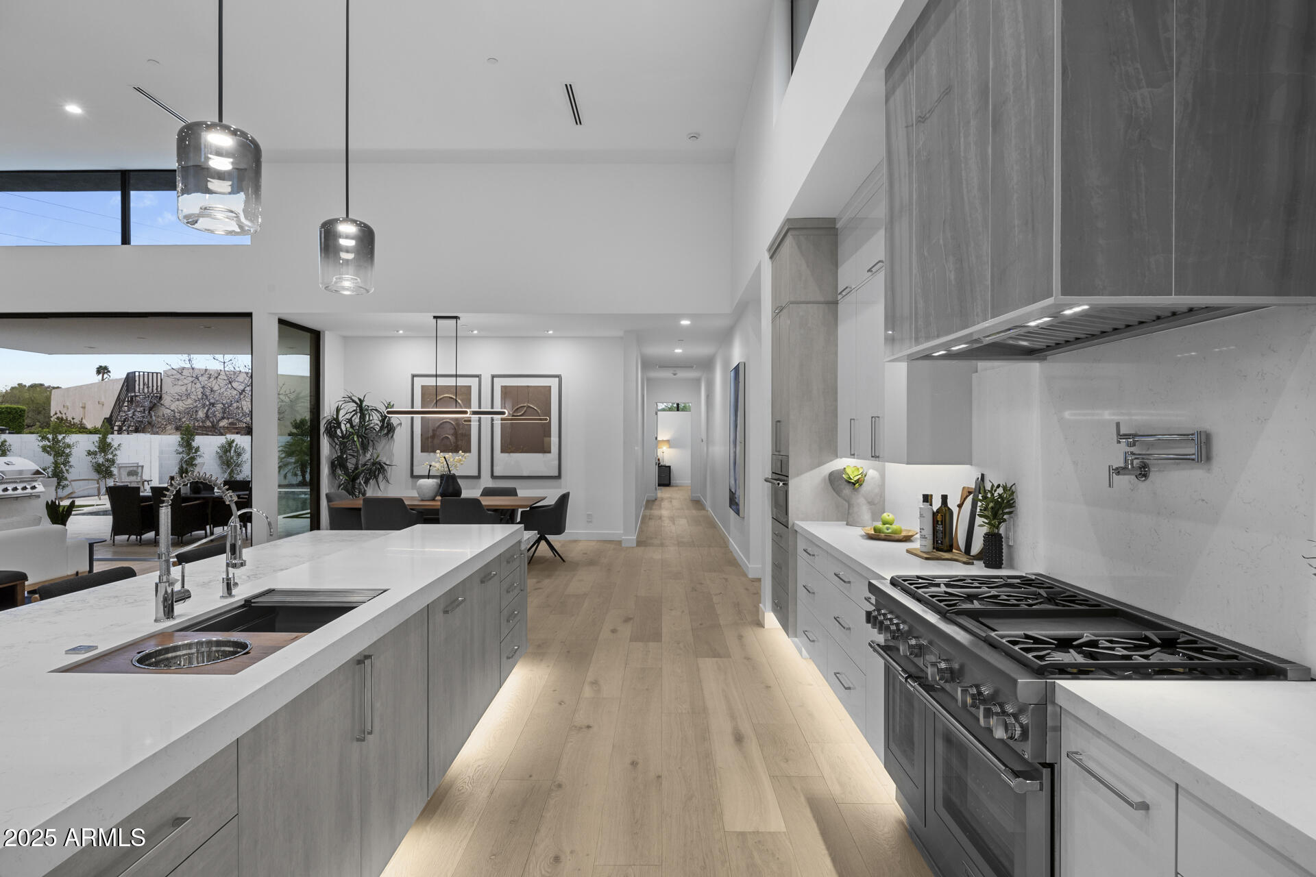 CAMELBACK PARK ESTATES - Residential