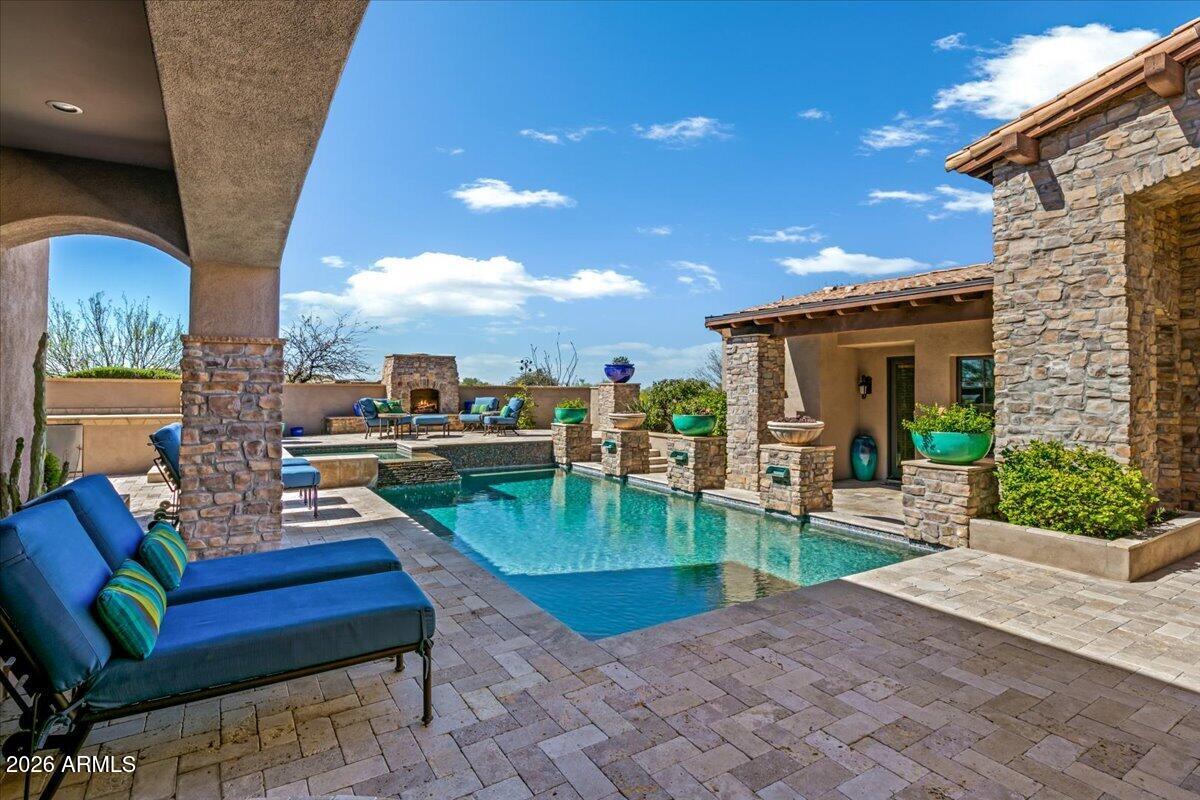 MIrabel Club - Residential