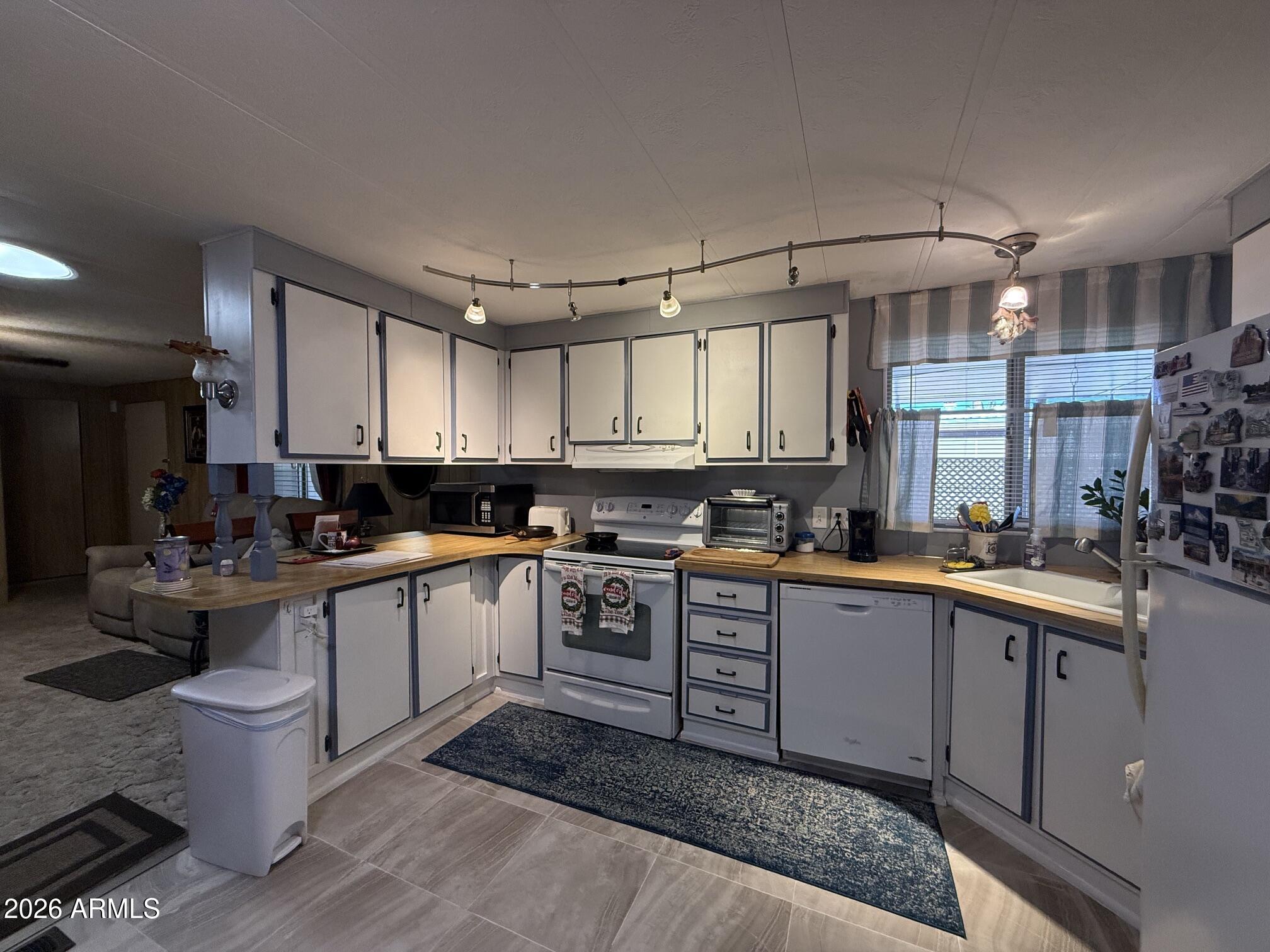 S9 T6S R6E - Residential