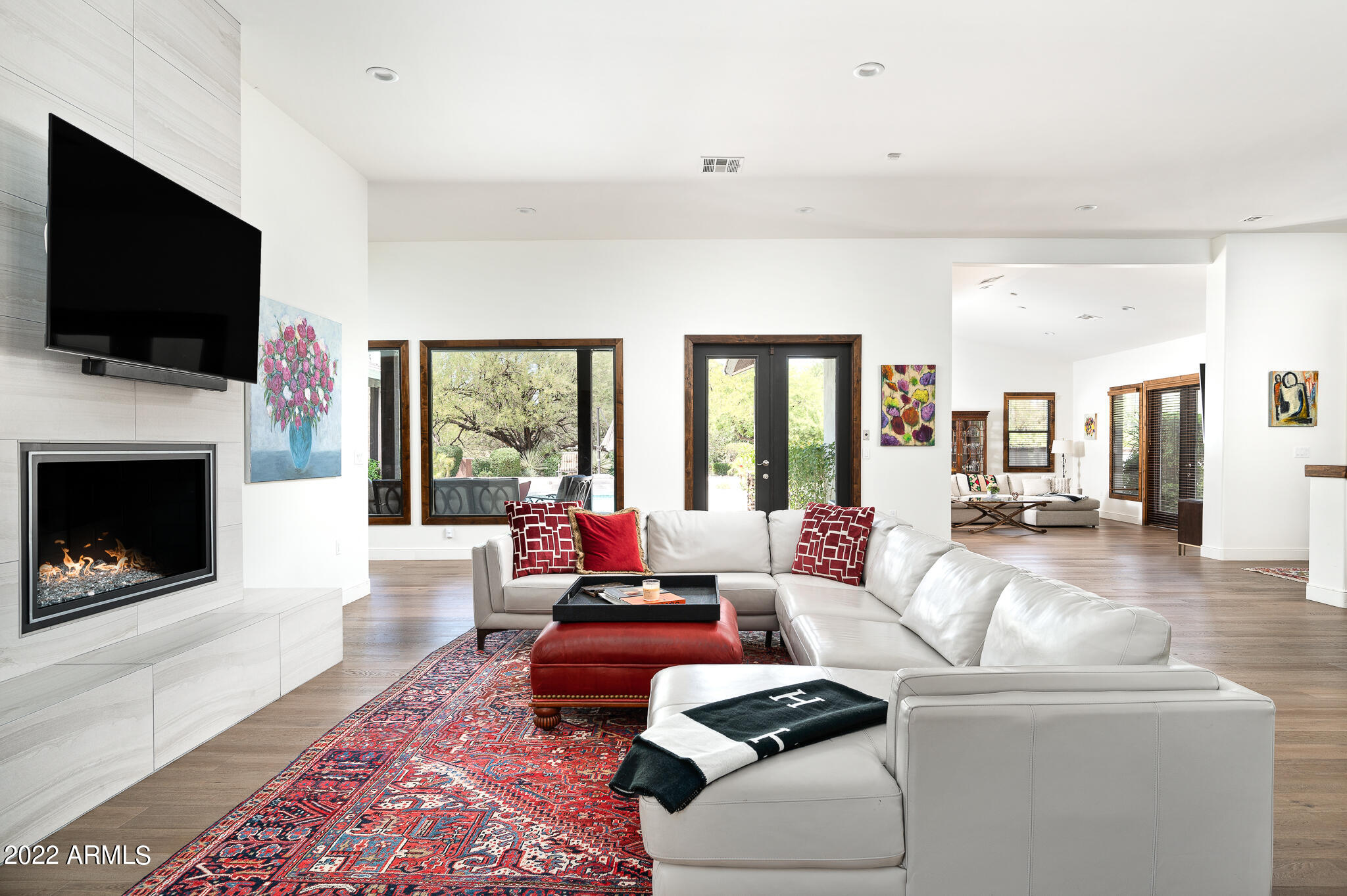 BRET HILLS - Residential