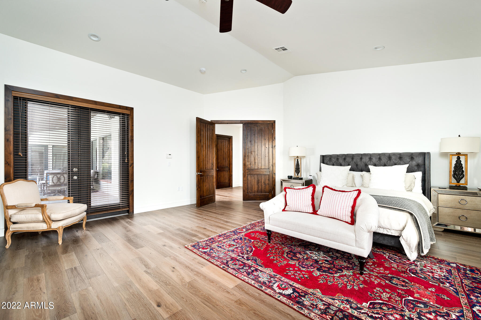 BRET HILLS - Residential