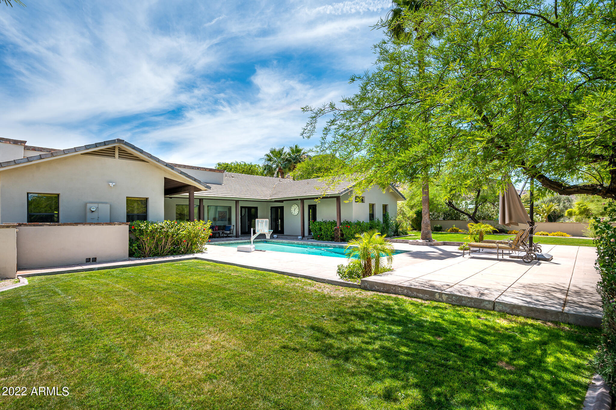 BRET HILLS - Residential