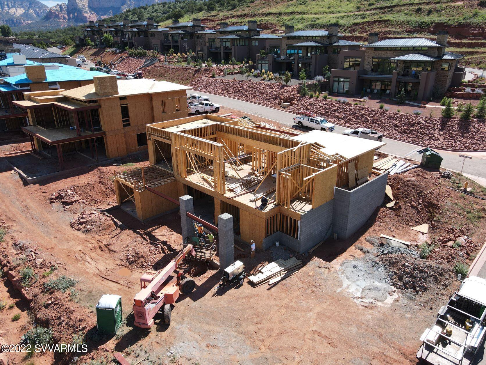 Seven Canyons - Residential