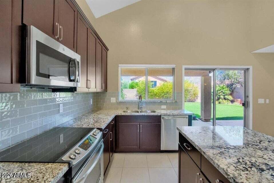 MCDOWELL MOUNTAIN RANCH PARCEL U - Residential Lease