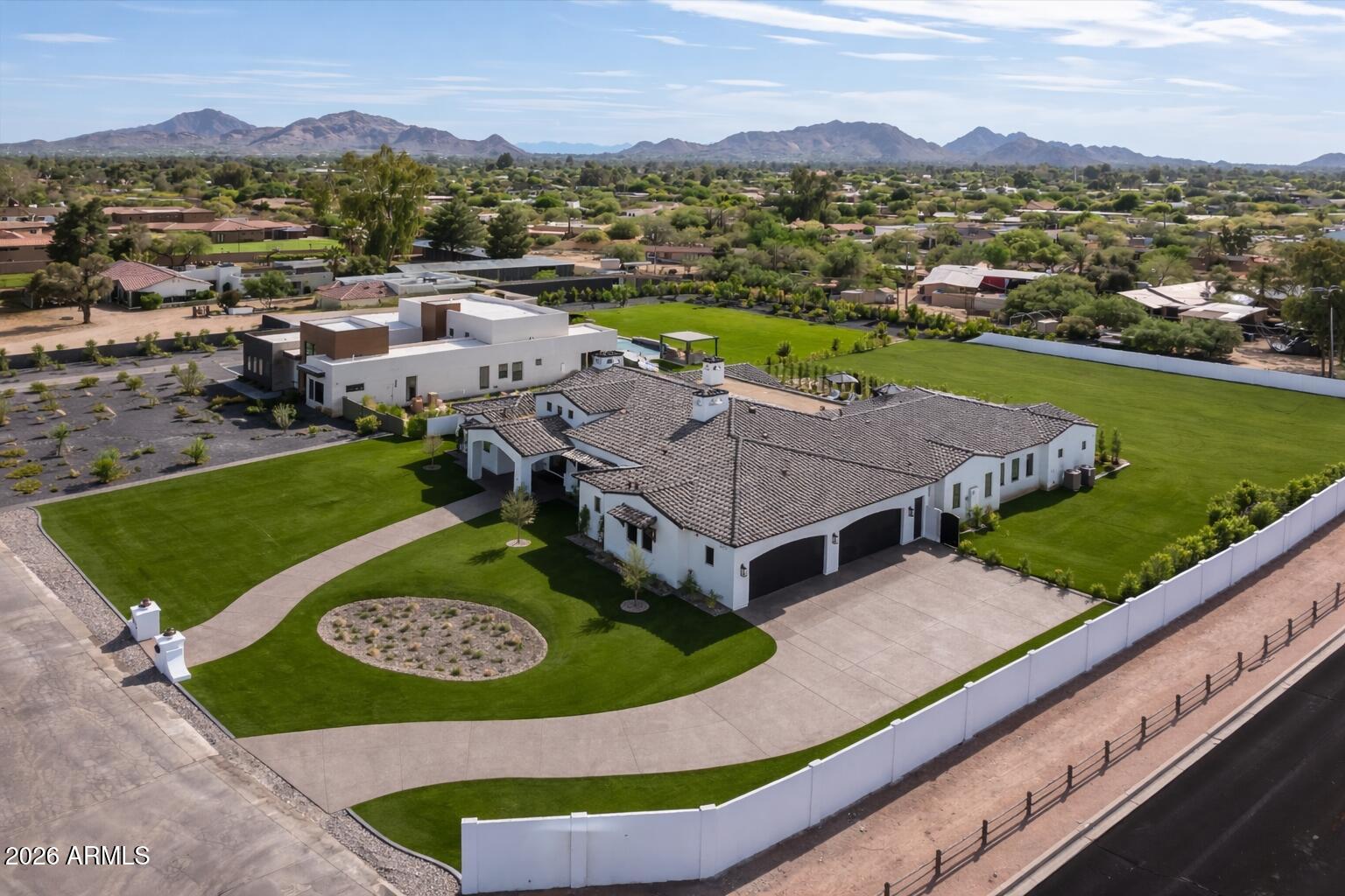 DESERT ESTATES - Residential