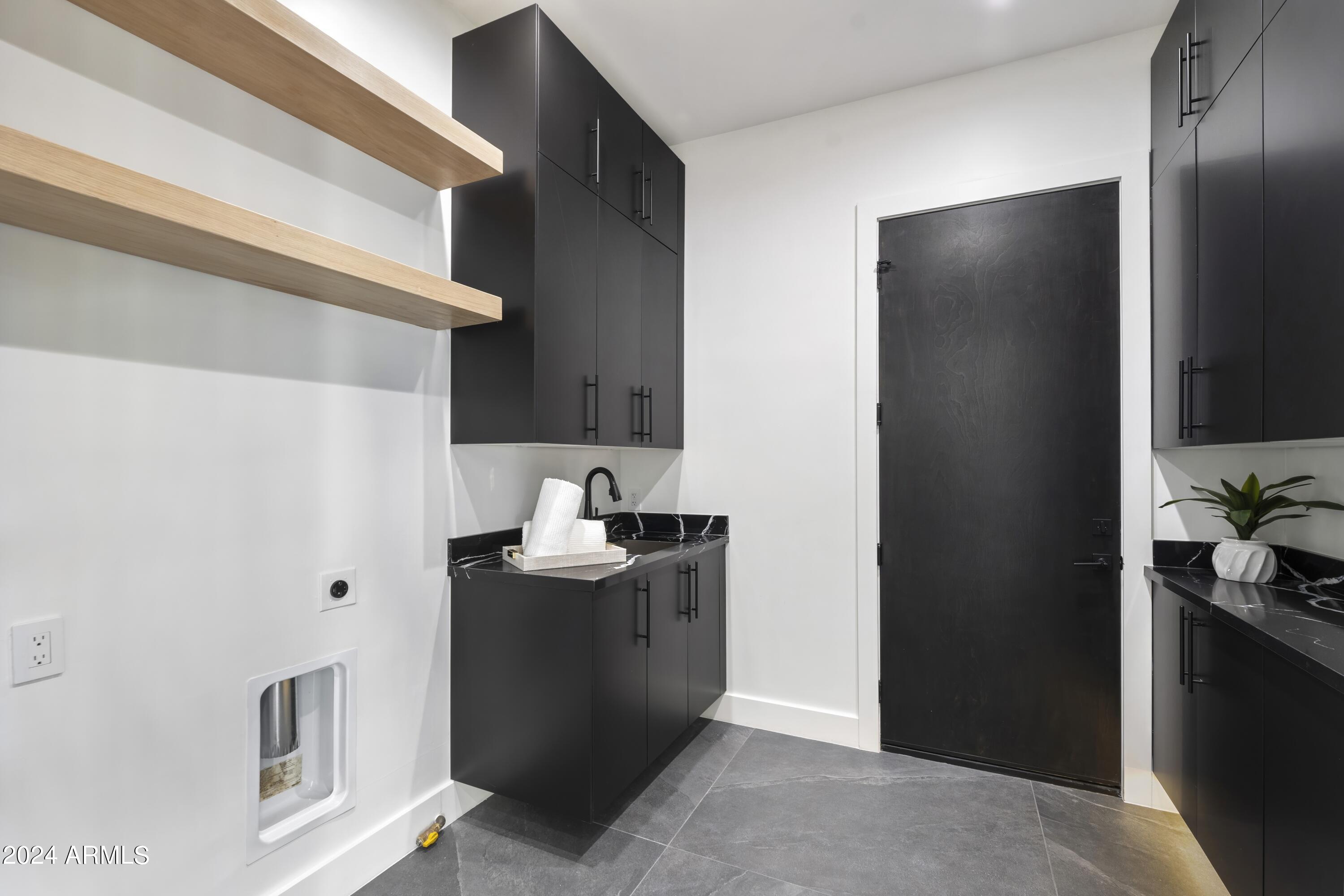 SUB OF SW4 SEC 32 - Residential