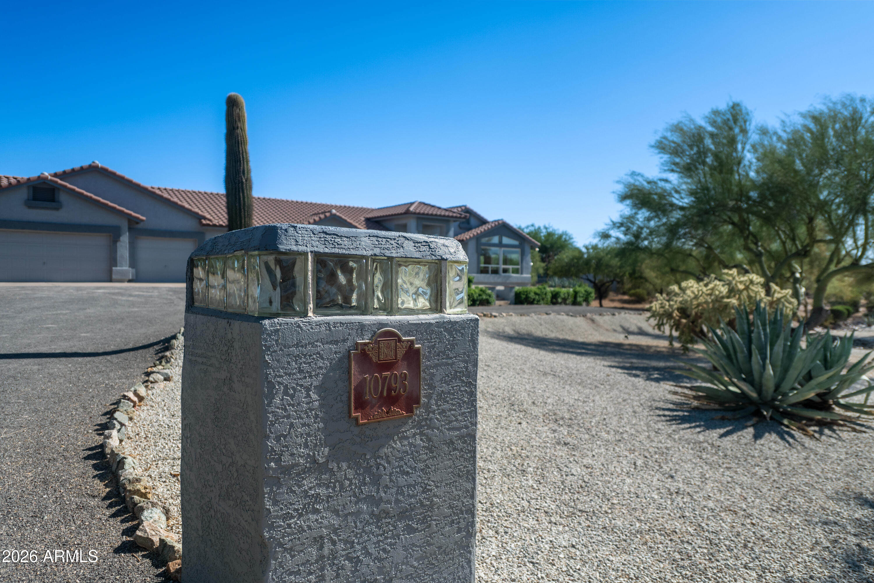 MESA DEL ORO ESTATES - Residential