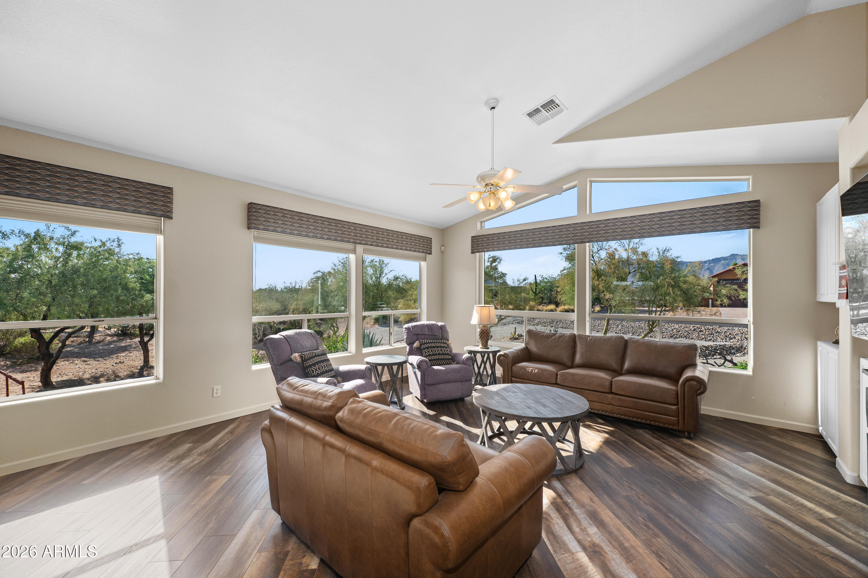 MESA DEL ORO ESTATES - Residential
