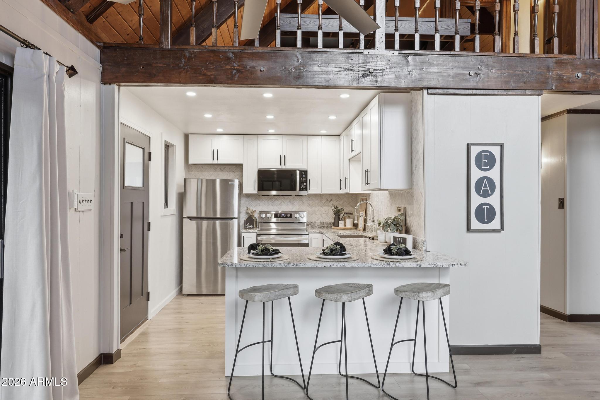 STRAWBERRY VIEW 3 - Residential