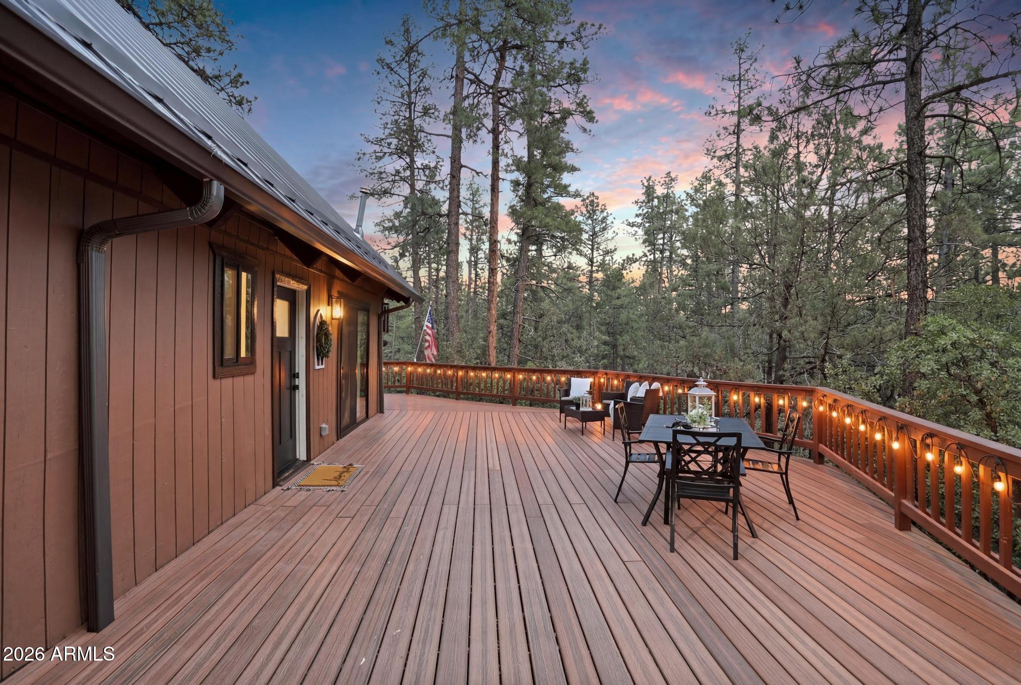 STRAWBERRY VIEW 3 - Residential