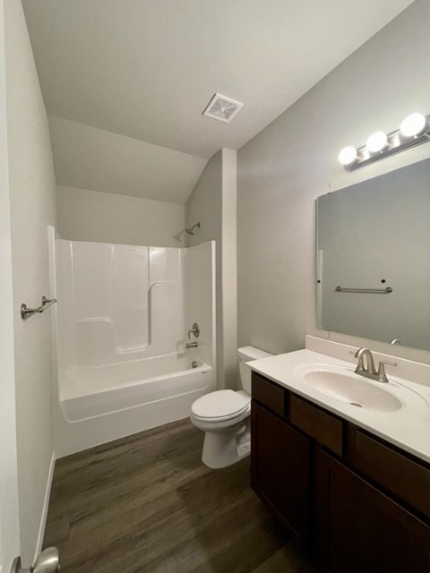Lakewood Crossing - Residential Lease