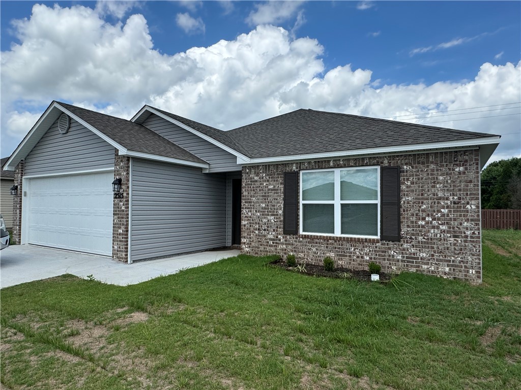 FOX TAIL SUB PH II-SILOAM SPRINGS - Residential Lease