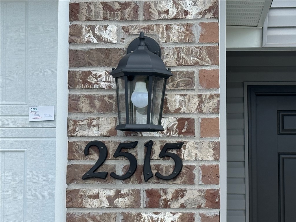 FOX TAIL SUB PH II-SILOAM SPRINGS - Residential Lease