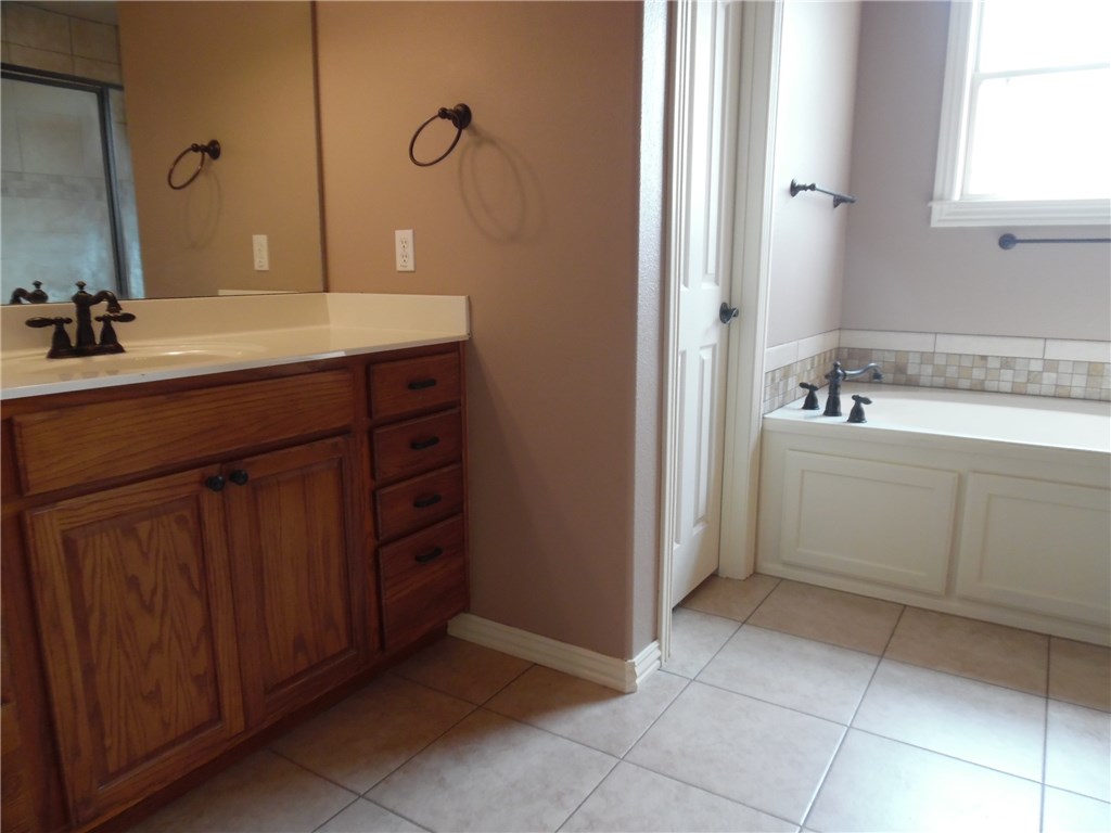 Stonebridge Meadows Ph III - Residential Lease