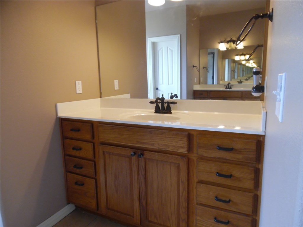 Stonebridge Meadows Ph III - Residential Lease
