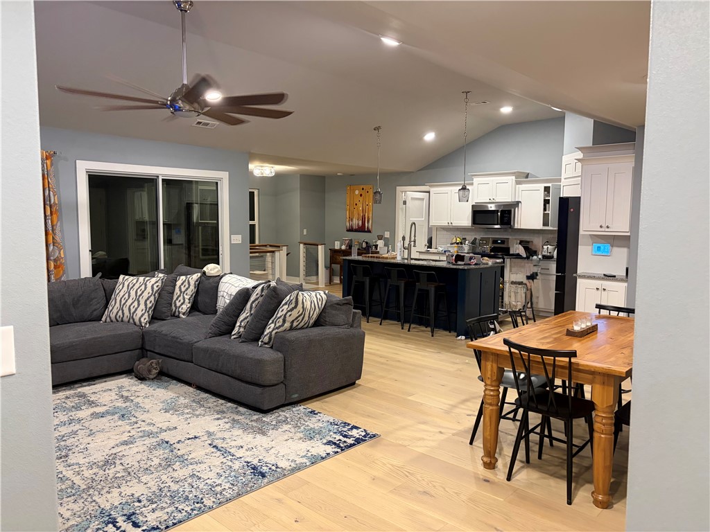 Lands End Sub Bvv - Residential