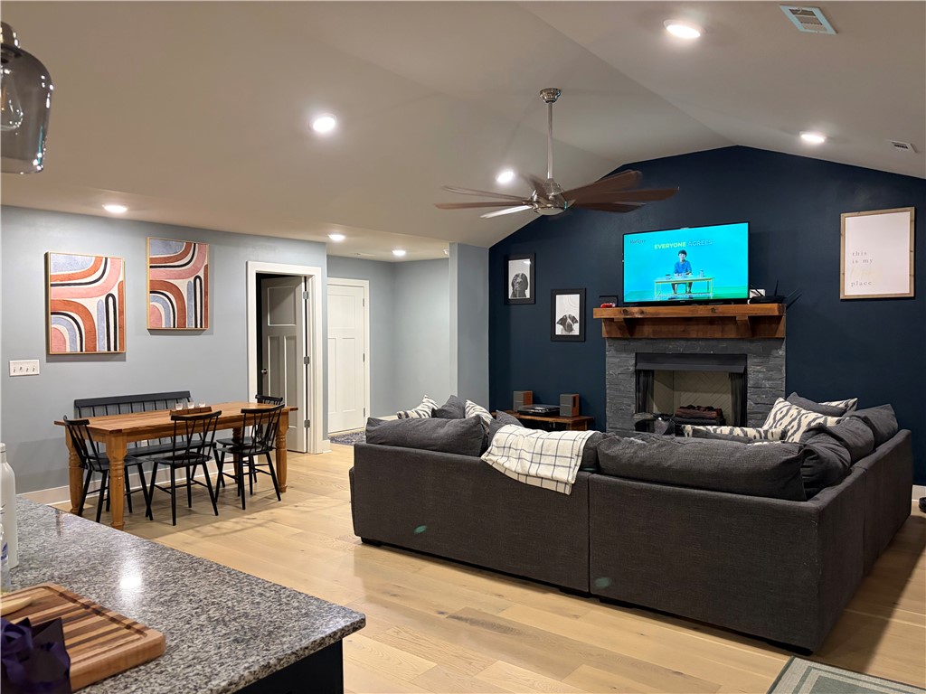 Lands End Sub Bvv - Residential