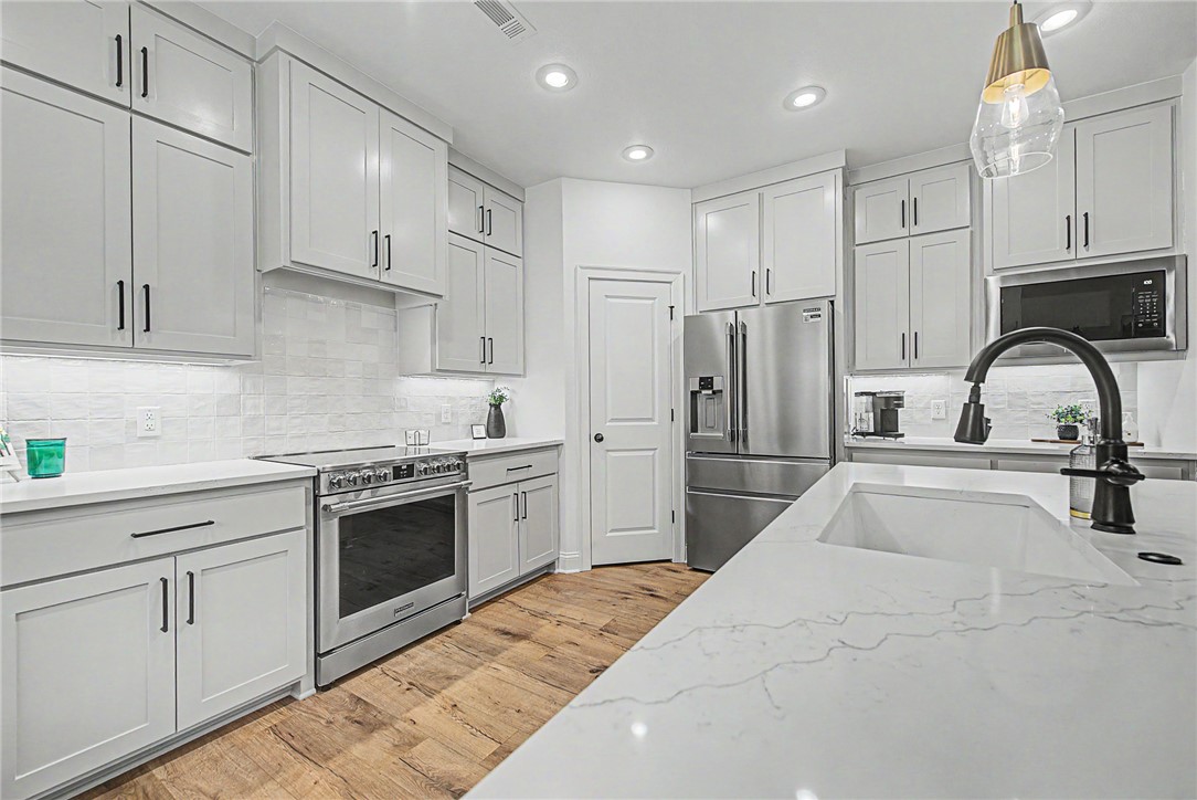 Magrath Sub Bvv - Residential